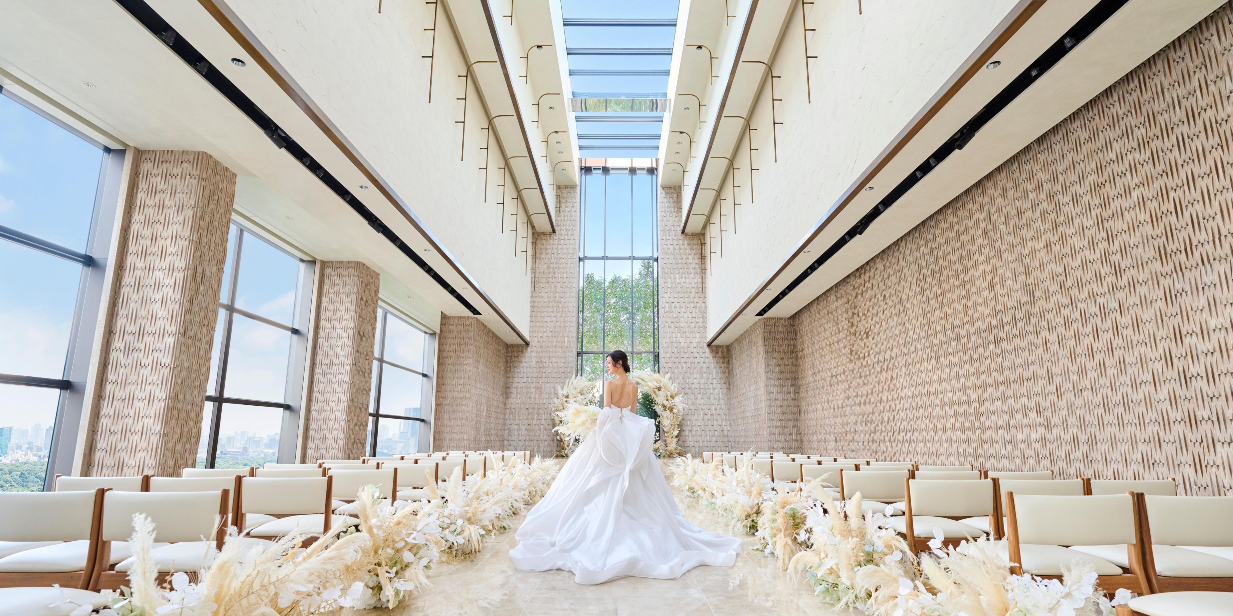 You’ll want to say “I do” to host your wedding here. With a gorgeous Art Deco design, our art exhibit space that transforms into a chapel offers timeless elegance, perfect for exchanging vows and our ballrooms bring beautiful receptions to life. It’s all managed by a wedding curator who will paint the perfect picture of your big day.