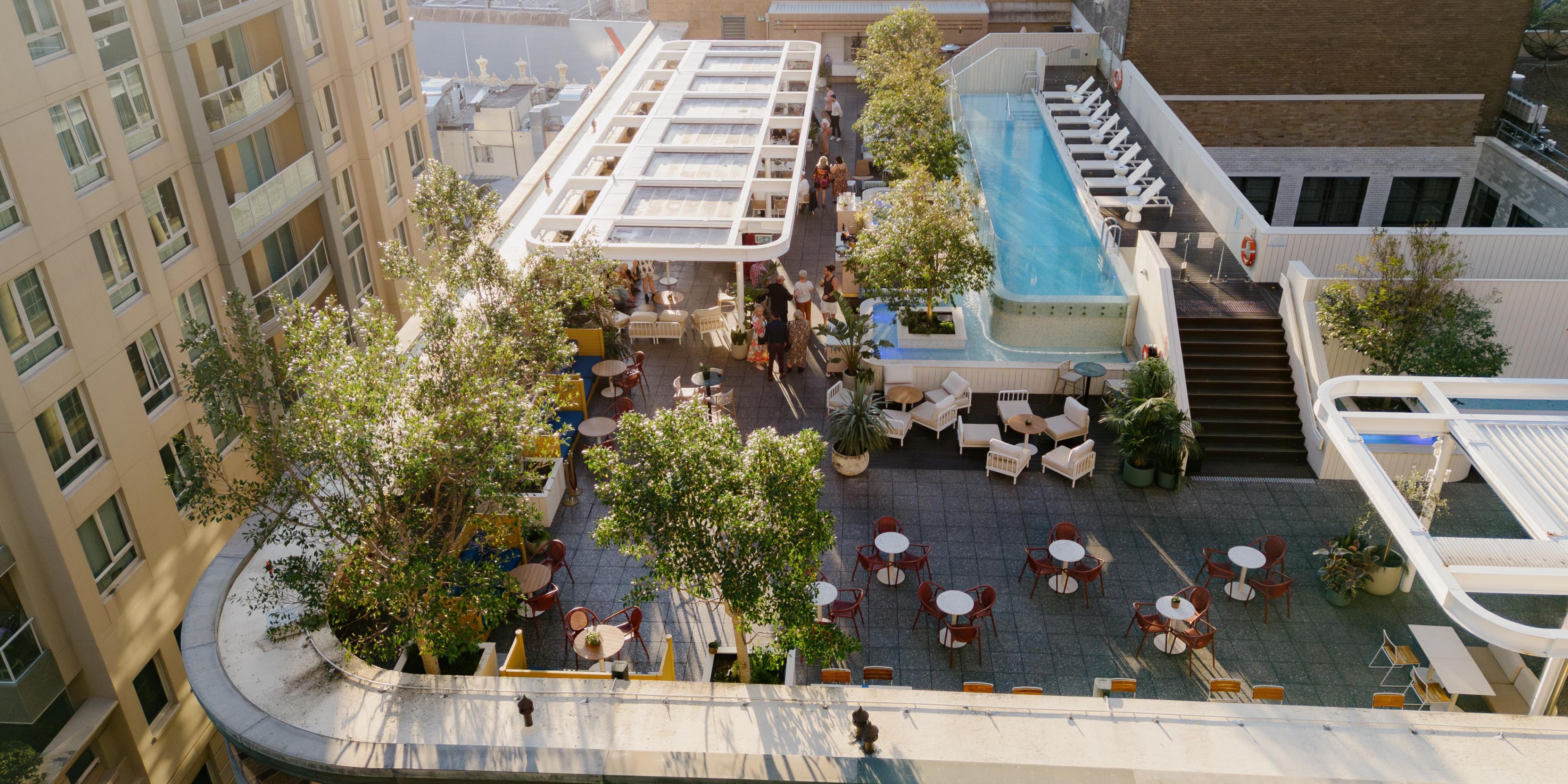 Perched high above the CBD streets at Kimpton Margot, leave behind the daily grind and adventure to an ahhh-inspiring rooftop escape at Harper Rooftop Bar. 

Good times flow alongside playfully crafted cocktails, as you surrender to celebration, and all of life's wonderful quirks.