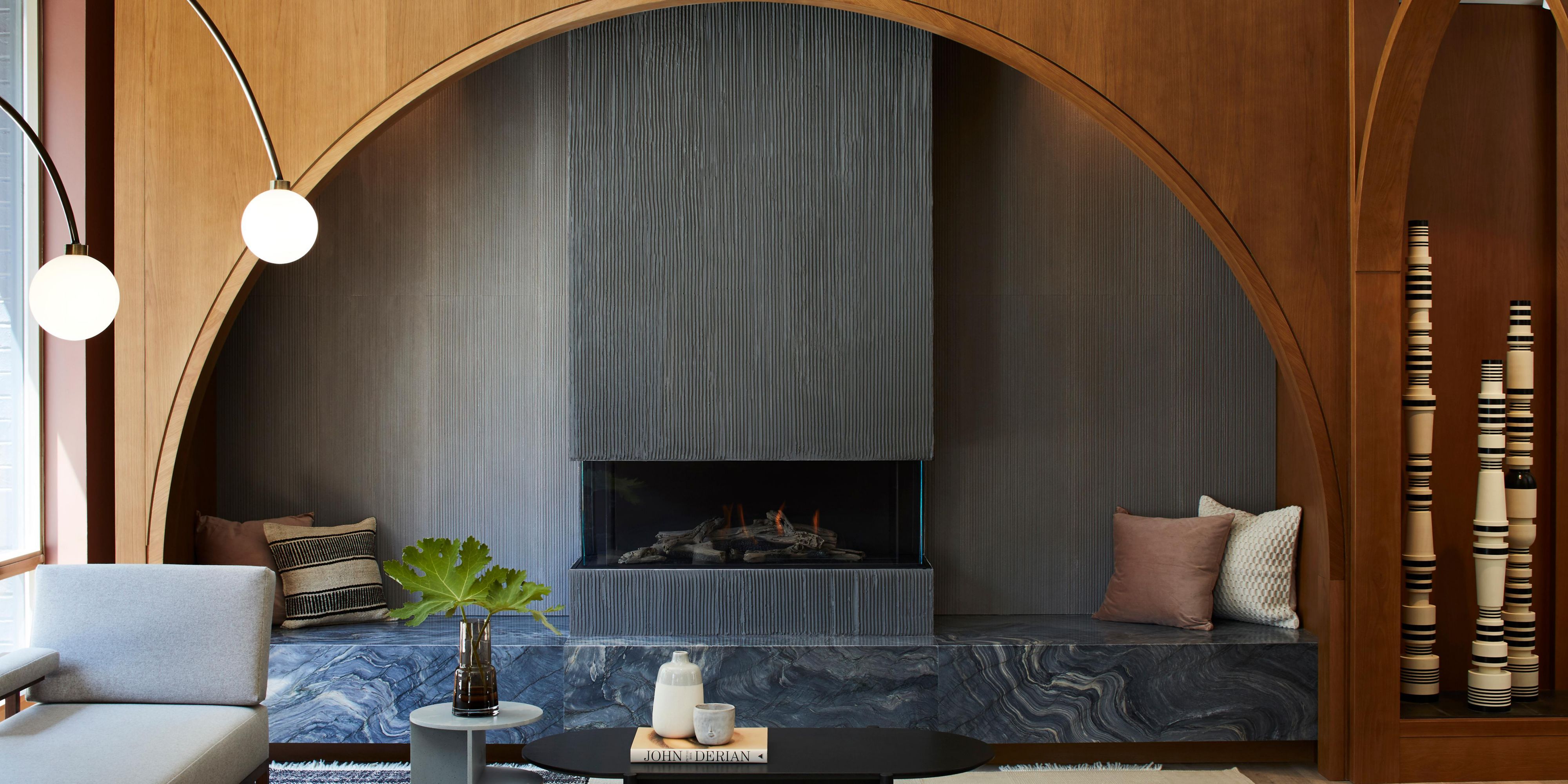 $hotelInfo.mediaDetails.welcomePhotos.primaryPhoto.caption}