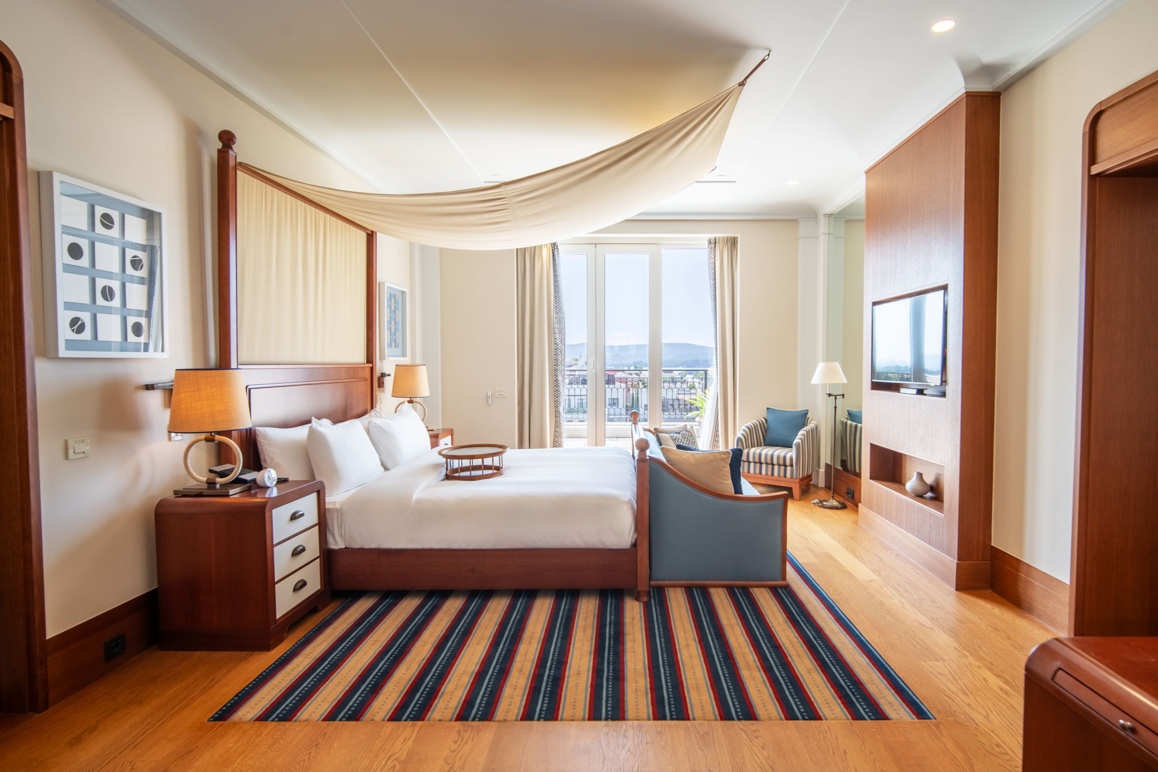 Regent Featured Room