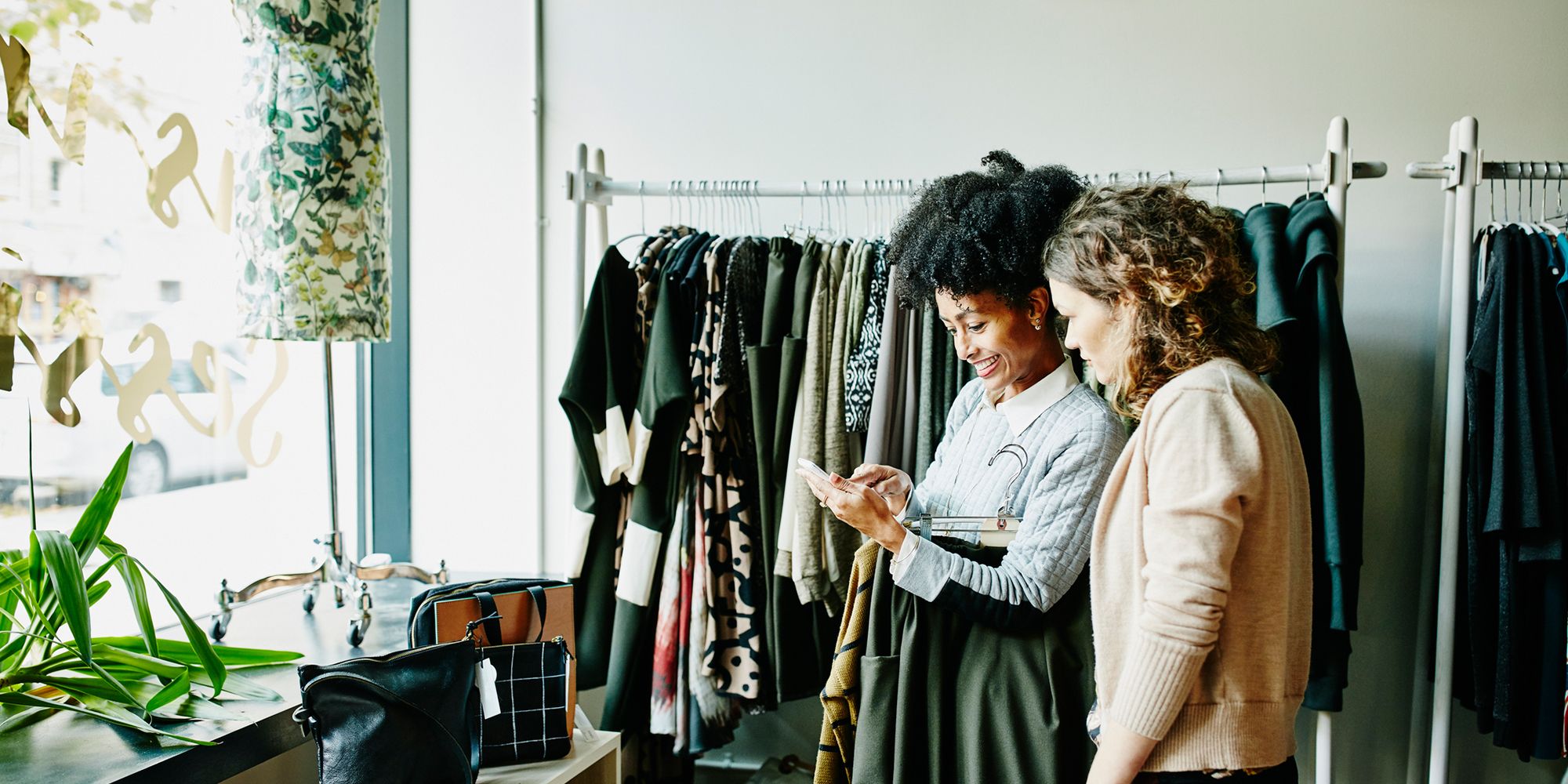 Friends shopping at Westgate Oxford