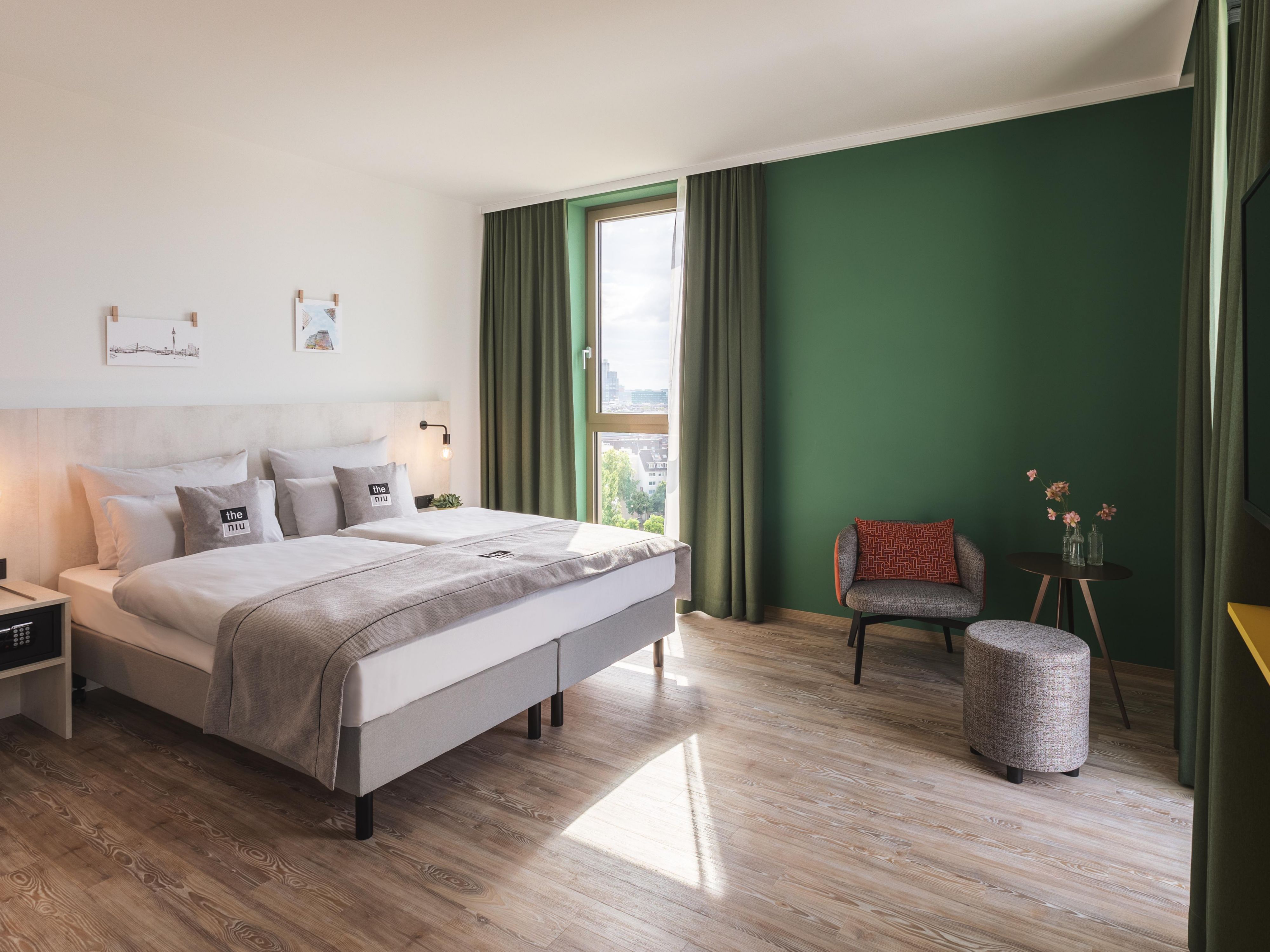 Holiday Inn - the niu, Tab Dusseldorf Main Station Premium Room