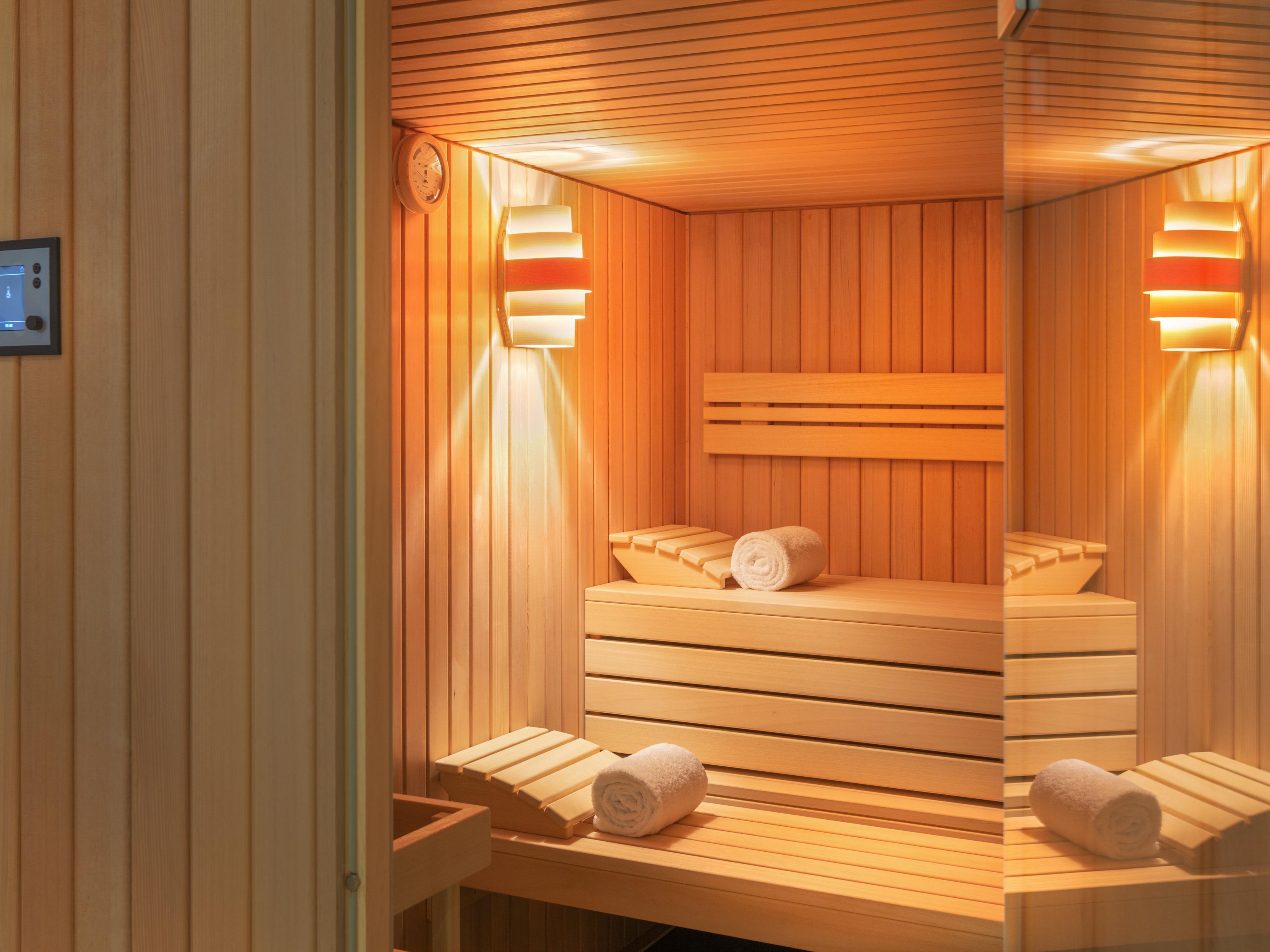 Unwind after a long day in our rooftop sauna, offering stunning city views. Our hotel in Fasanenhof provides the perfect retreat to relax and escape the hustle and bustle of Stuttgart.