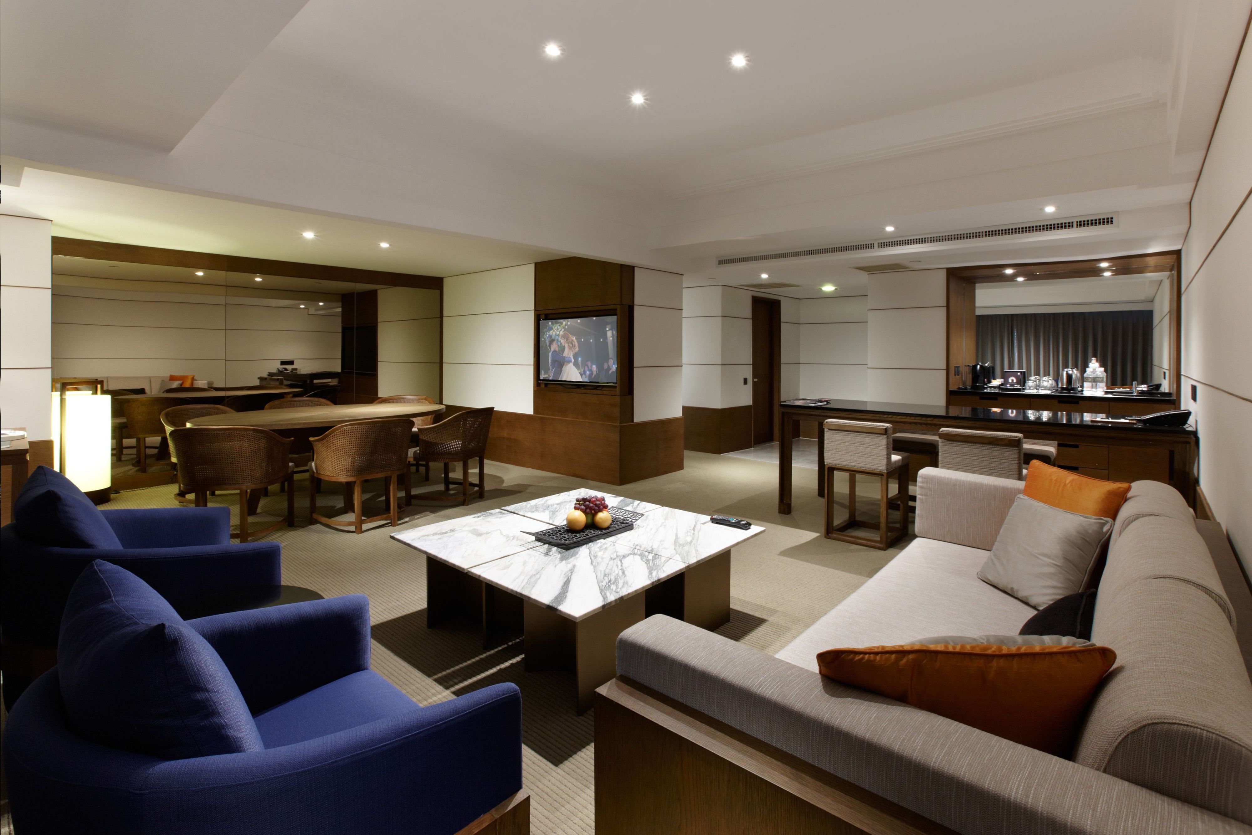 corner suite