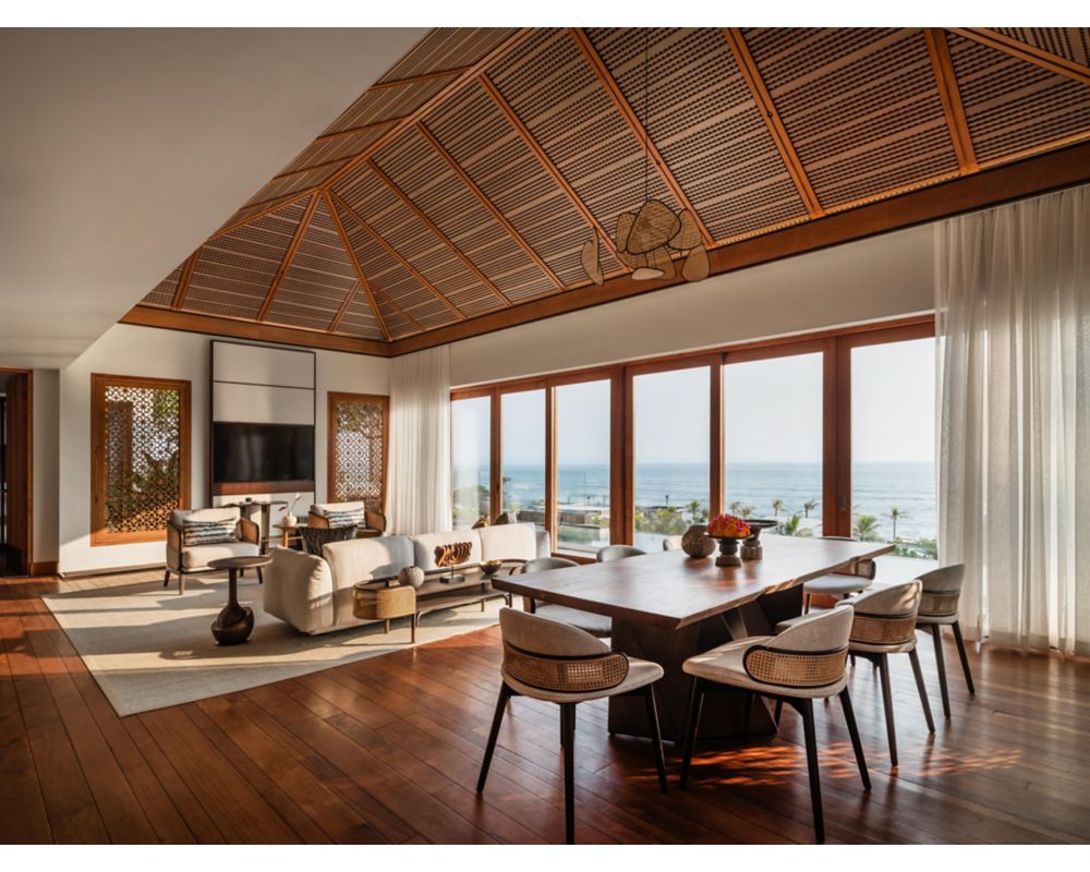 Regent Featured Room