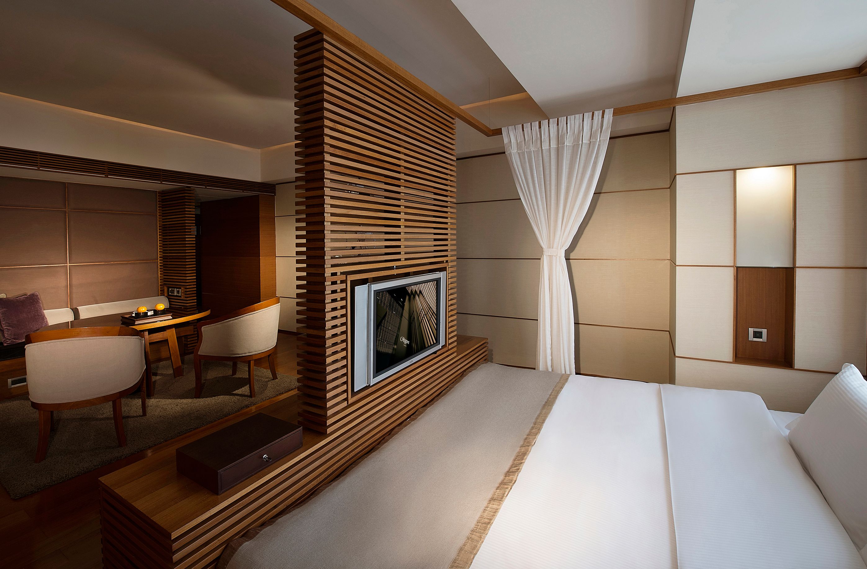 Regent Featured Room