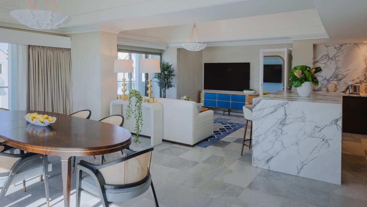 Suite living area with luxe finishes in Santa Monica Beach