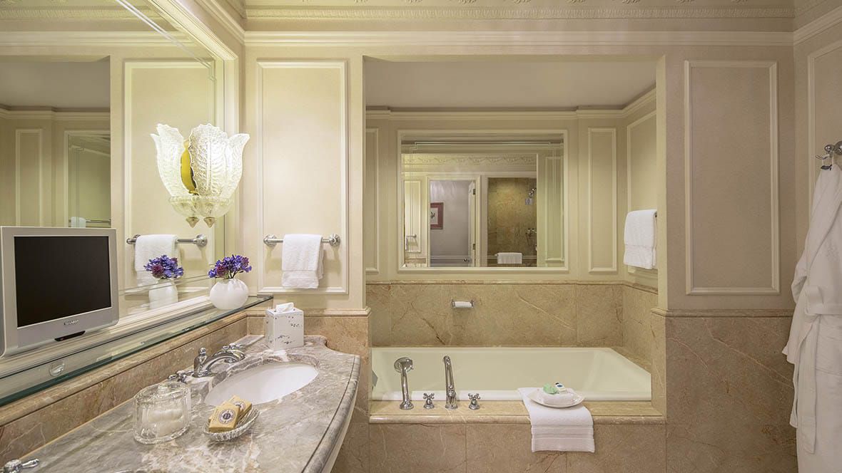 Regent Featured Room