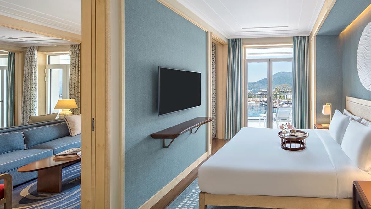 Regent Featured Room