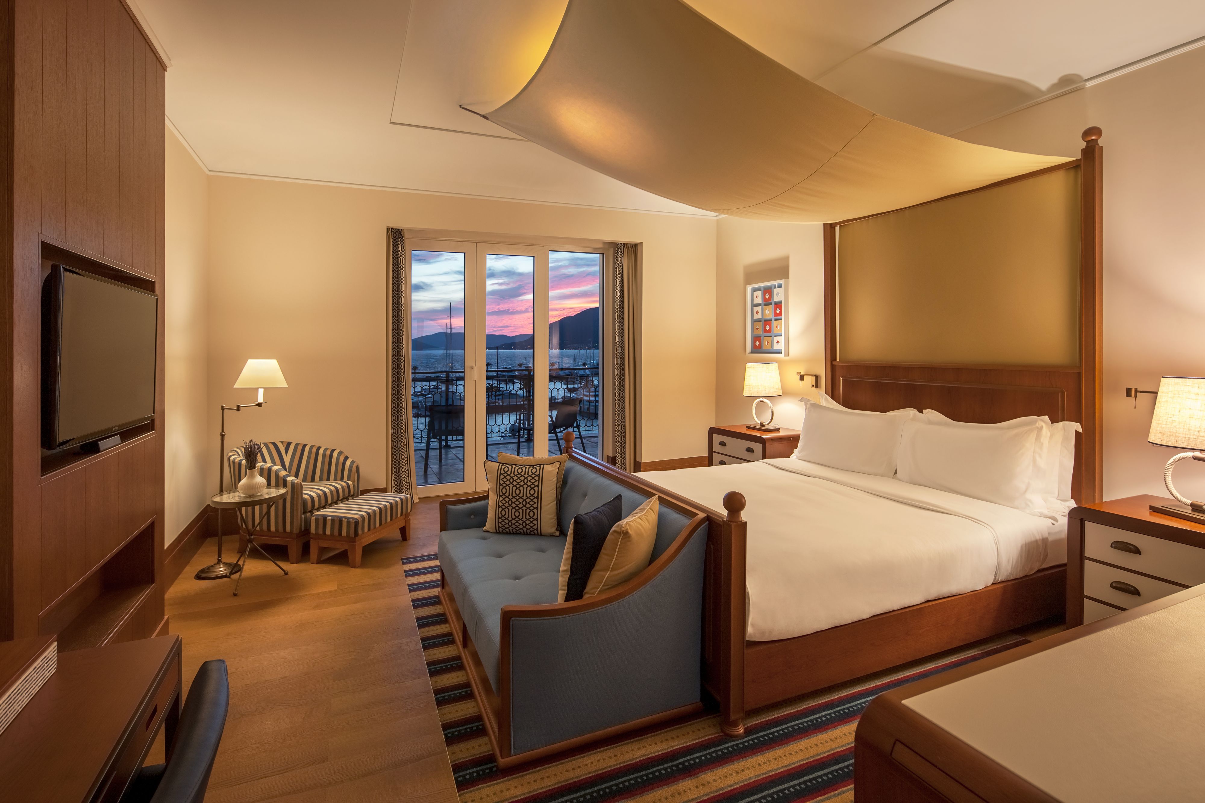 Regent Featured Room