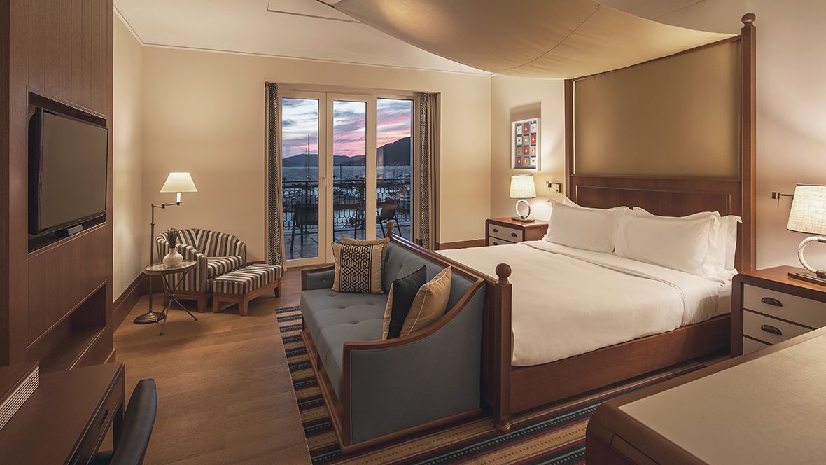 Regent Featured Room