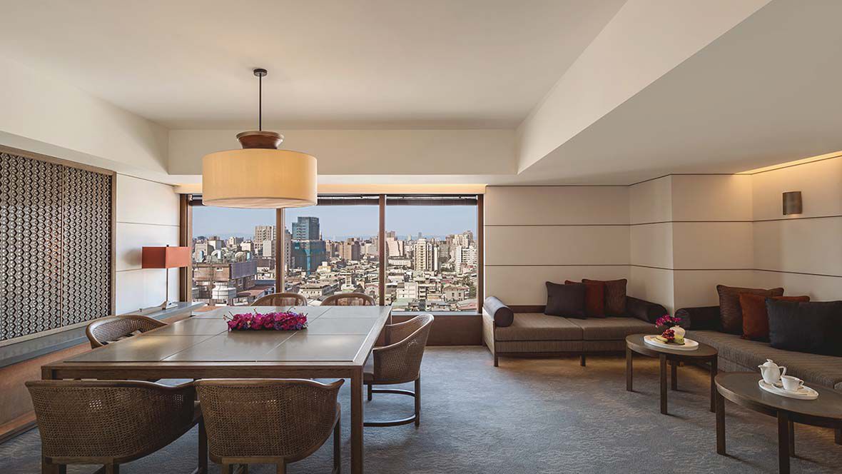 Regent Featured Room