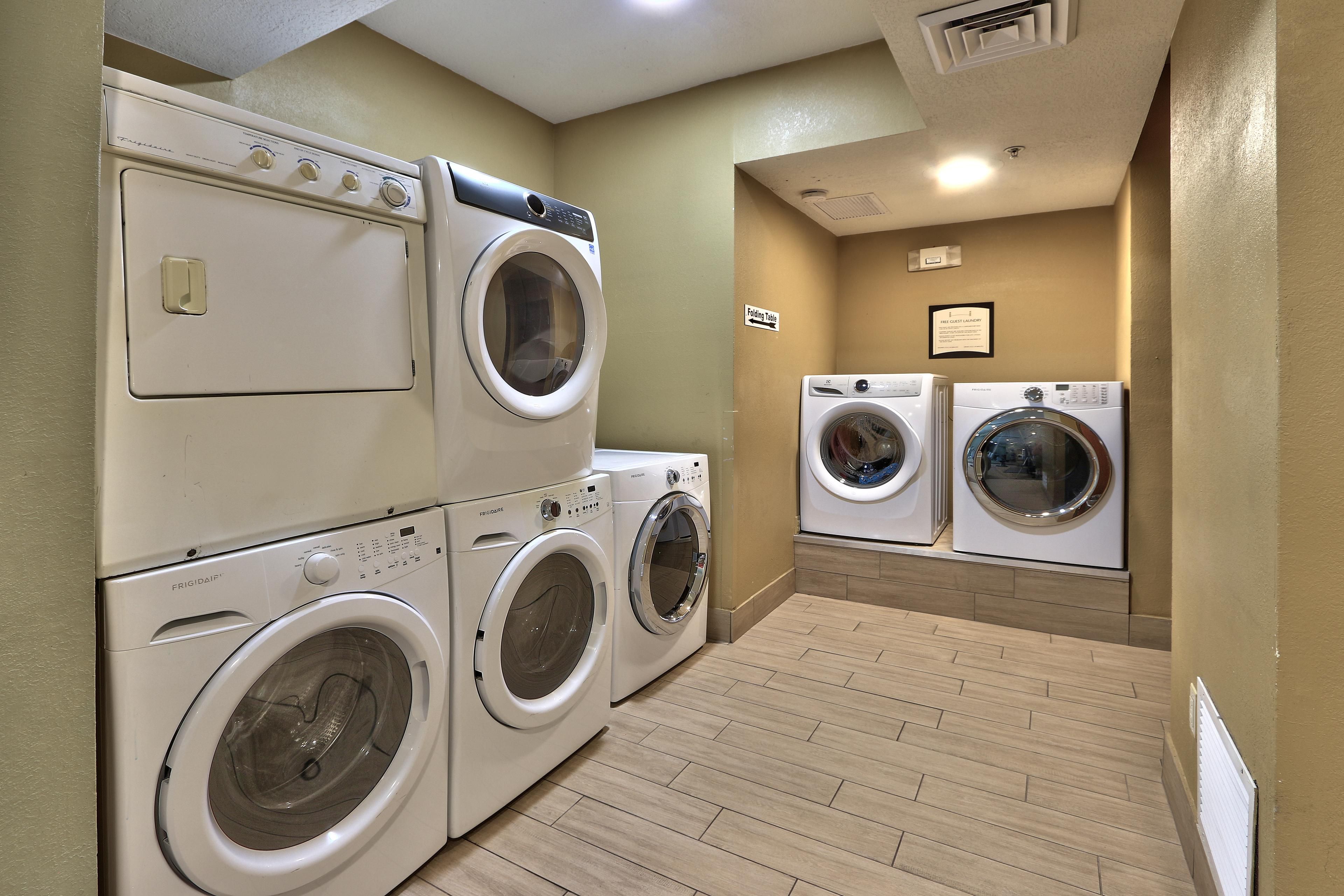 We make extended stays stress-free with our 24-hour complimentary laundry facilities. Pack light and stay fresh throughout your visit with access to multiple washers and dryers—completely free of charge for all guests. Enjoy the convenience of laundry at your leisure.