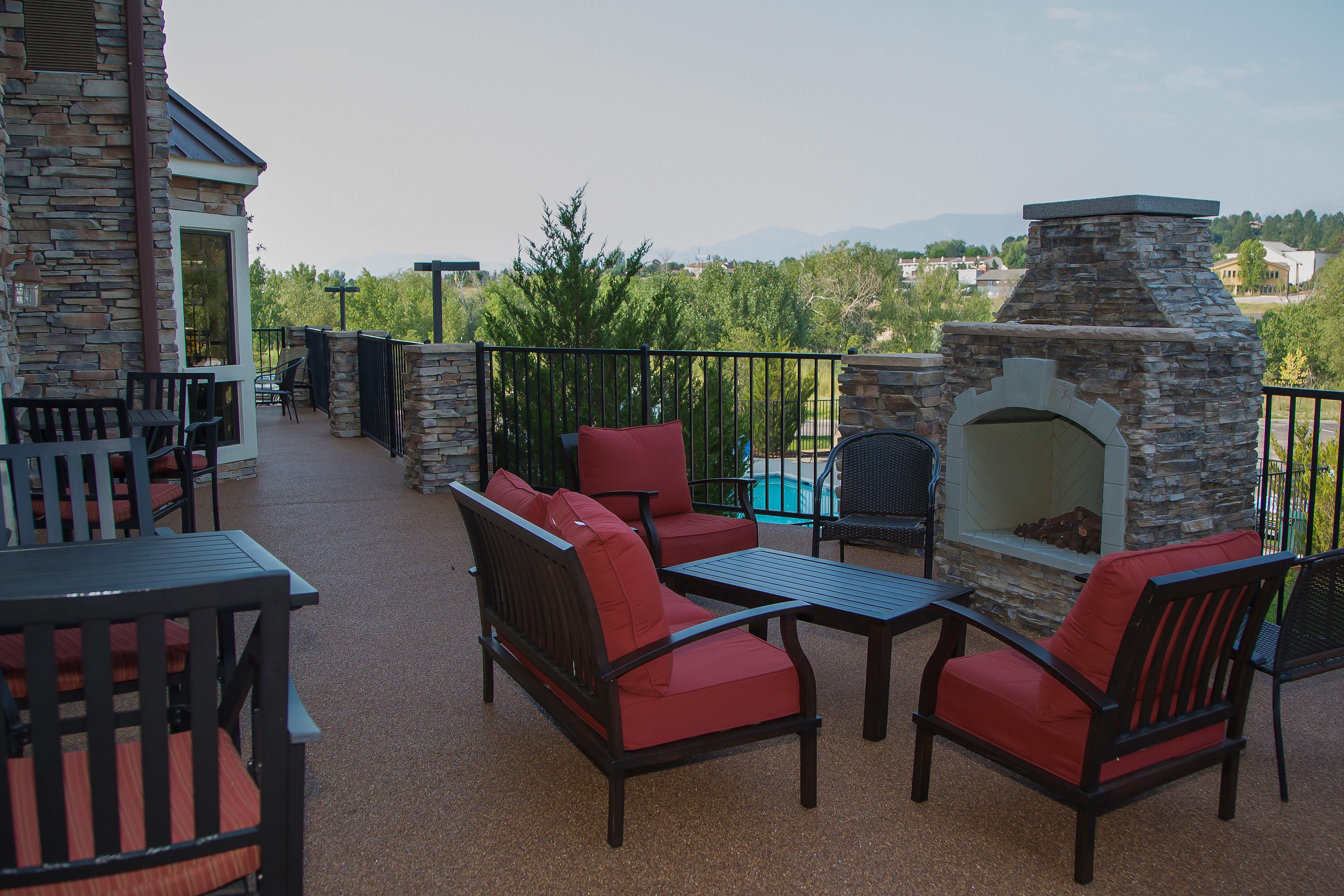 Our hotel offers breathtaking views of Pikes Peak, providing the perfect backdrop for relaxation. Sit back on our cozy outdoor patio with comfy chairs and a fireplace and take in the stunning mountain scenery. It’s the ideal spot to unwind and enjoy the natural beauty of Colorado Springs.