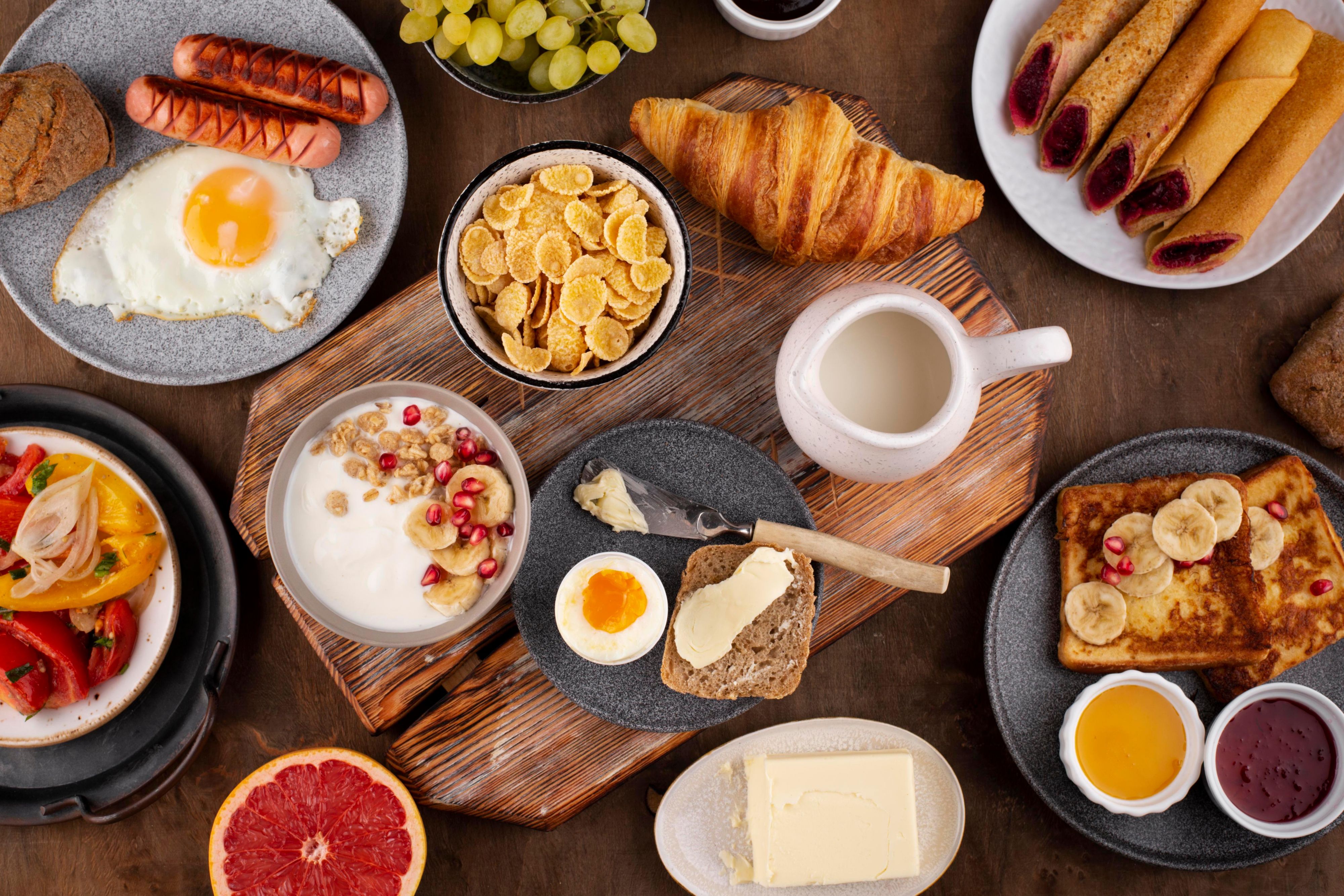 Start your day right with our complimentary breakfast at Staybridge Suites Dubai Financial Centre. Enjoy a delicious spread of hot and cold dishes, fresh fruits, pastries, and beverages, all served daily in a relaxed setting perfect for fueling your morning before a busy day in the city.