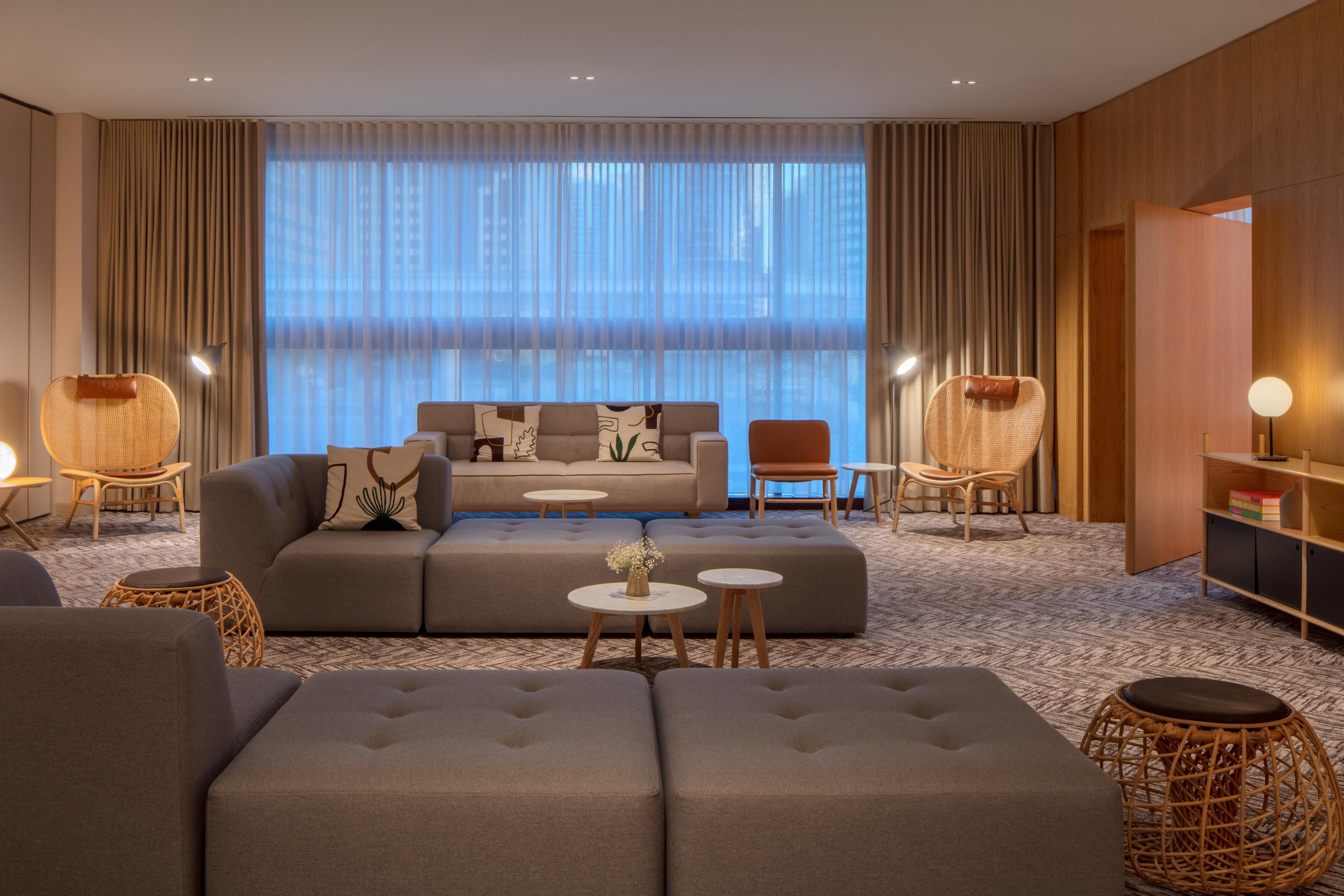 The perfect spot when you wanted a laid-back evening chat with friends or just want to have different atmosphere during your stay. Enjoy your own space at this stylish living area and maximize your creativity in the comfort of the soft bean bags scattered around the area.