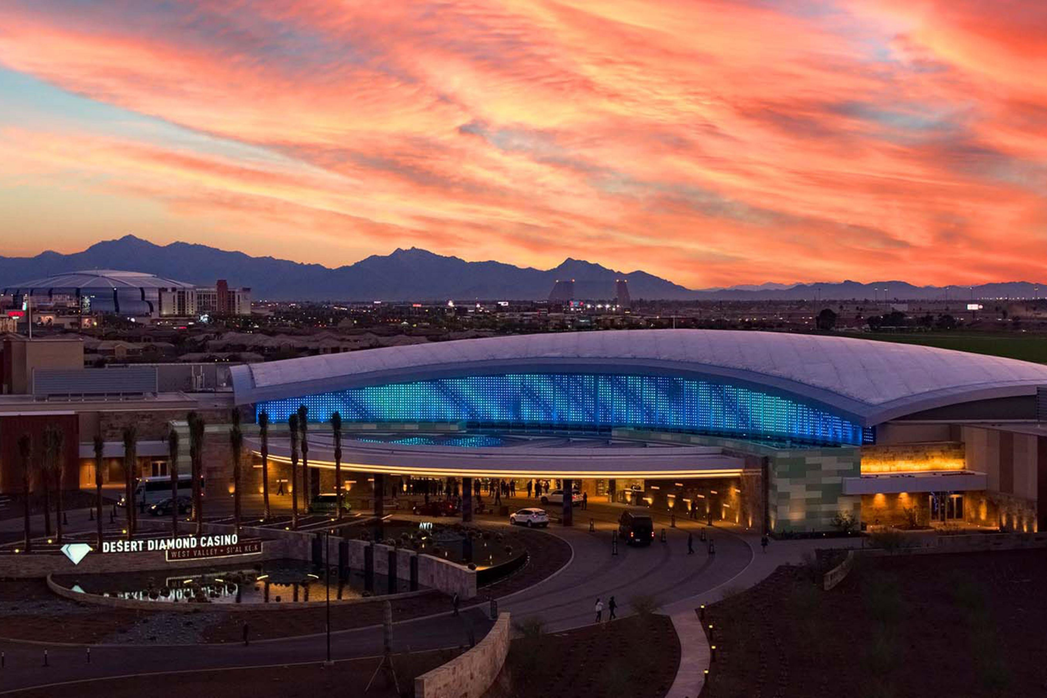 Test your luck at Desert Diamond Casino located in Glendale, AZ. A 2 minute drive from Staybridge Suites Glendale Sports District. Desert Diamond Casino features 1,400 slot machines, electronic and live table games. Be sure to treat yourself to the three restaurants, food courts and two bars offering beer and cocktails. 