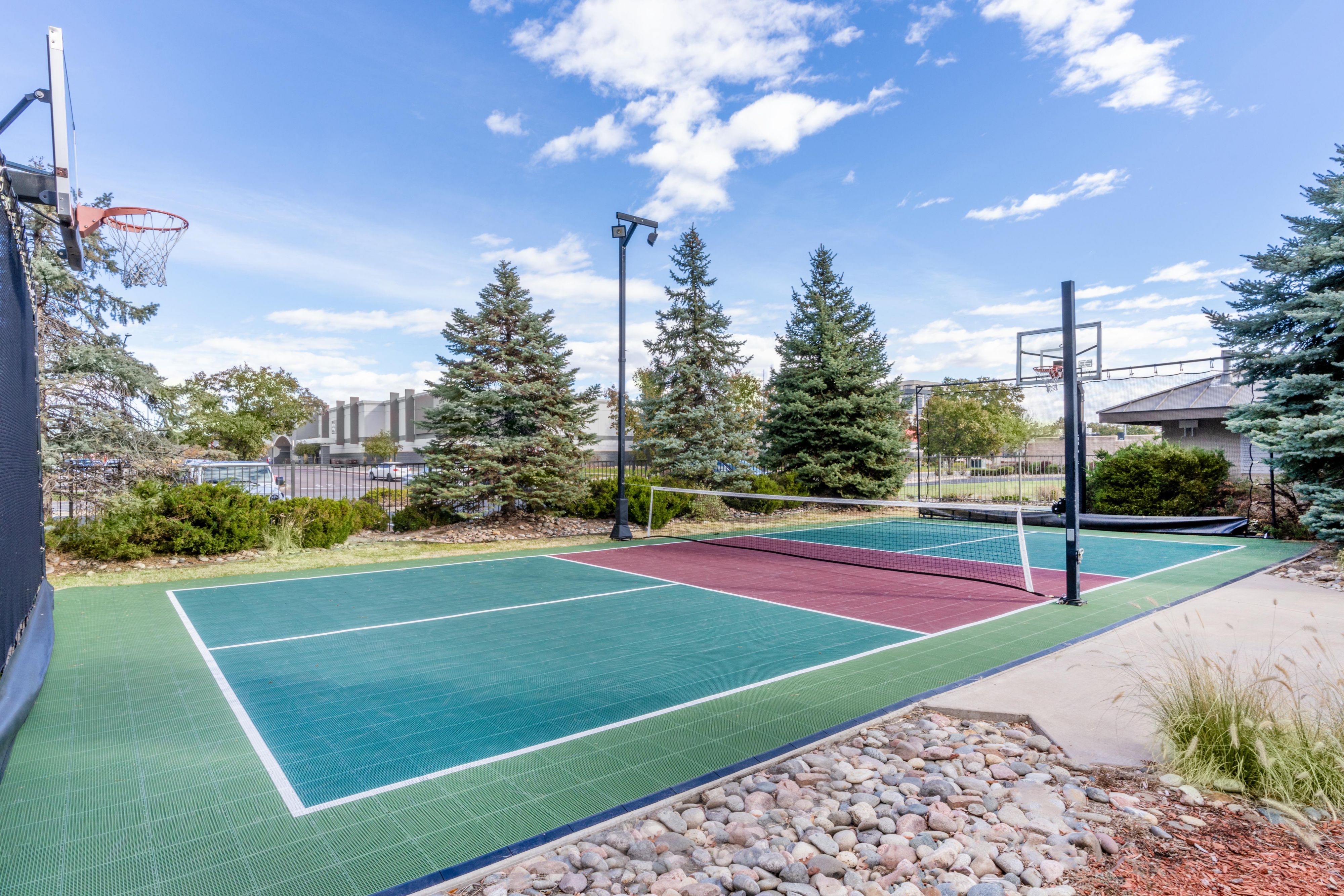 Play pickleball or basketball in our beautiful courtyard's sports court.
