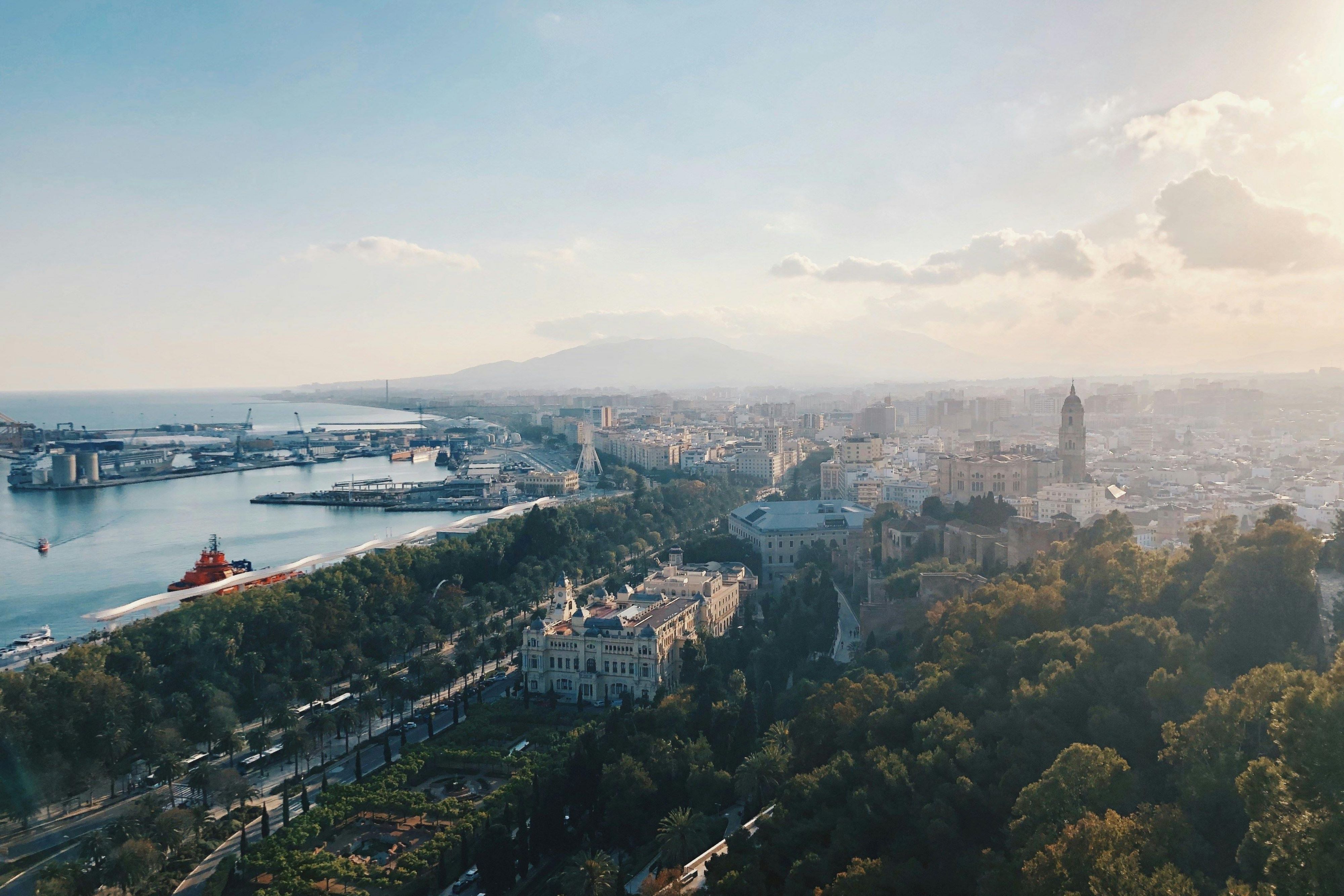 Experience the ideal stay at Staybridge Suites Málaga, opening in Q4 2024. Perfectly located to explore the lively city center, unwind at Malagueta Beach, and enjoy easy access to cultural sites, entertainment, and key business hubs.