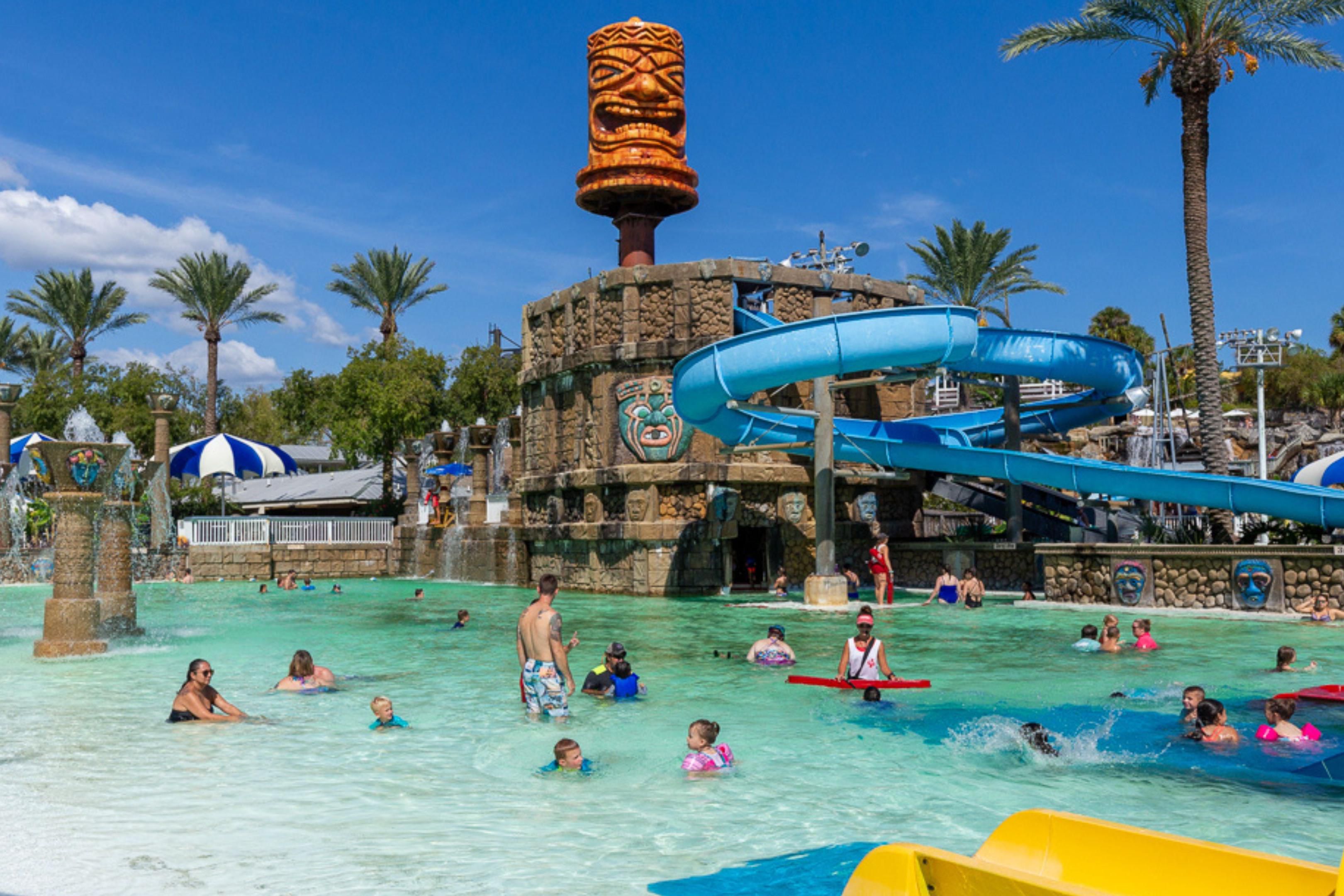 Our hotel’s unbeatable location puts you moments away from easy beach access to Miramar Beach and Destin Beach. Explore the nearby dining and shopping at The Village of Baytowne Wharf or spend the day outdoors at Henderson Beach State Park. Our hotel places you just moments from Florida’s finest sun, surf, and sand.