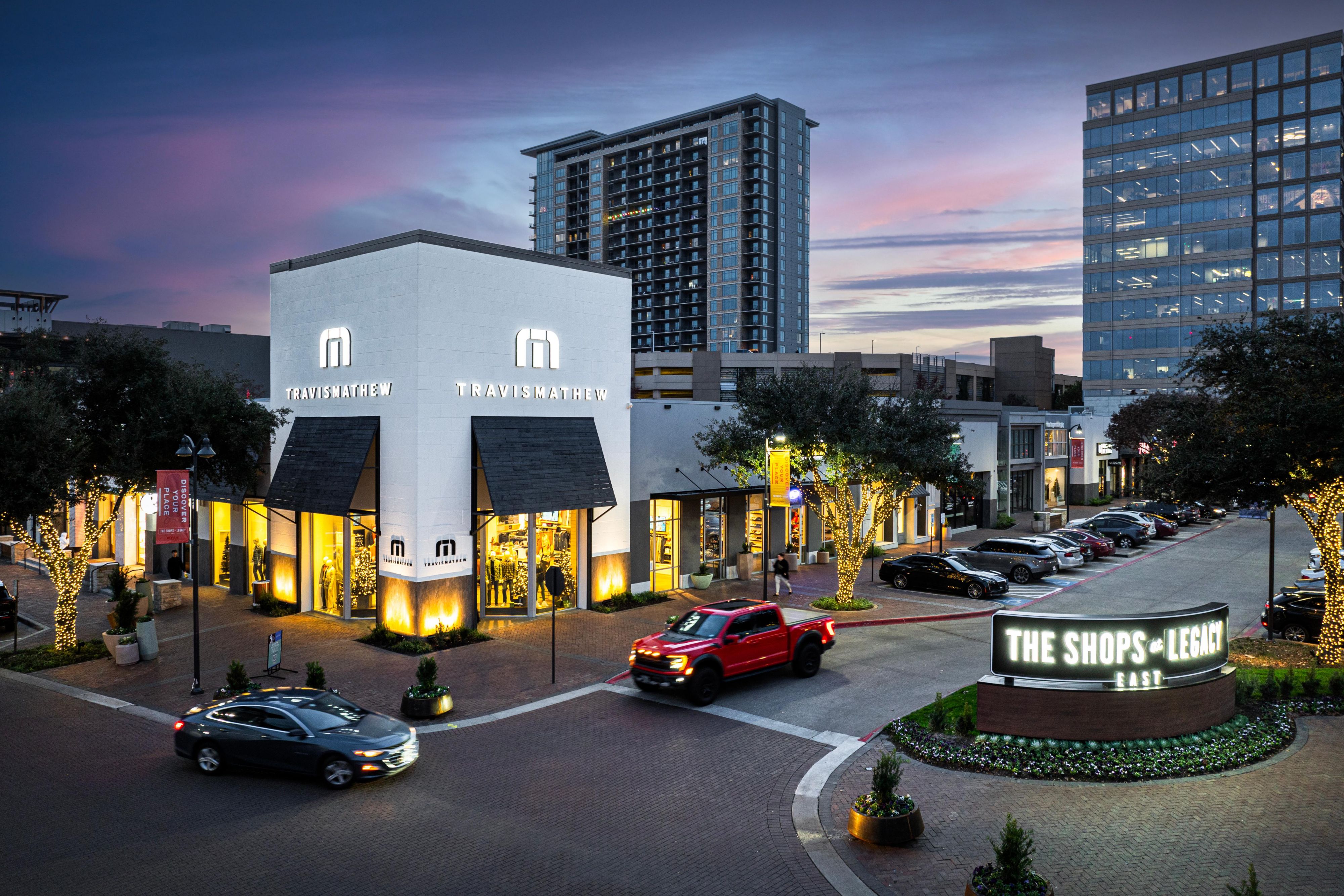 Enjoy our convenient location near Highway 121 and Dallas North Tollway, just 22 miles from DFW Airport. We're walking distance to Granite Park Boardwalk and minutes from corporations like PepsiCo and JP Morgan. Plus, enjoy easy access to Stonebriar Centre Mall, Legacy West, and the Dallas Cowboys Training Facility.