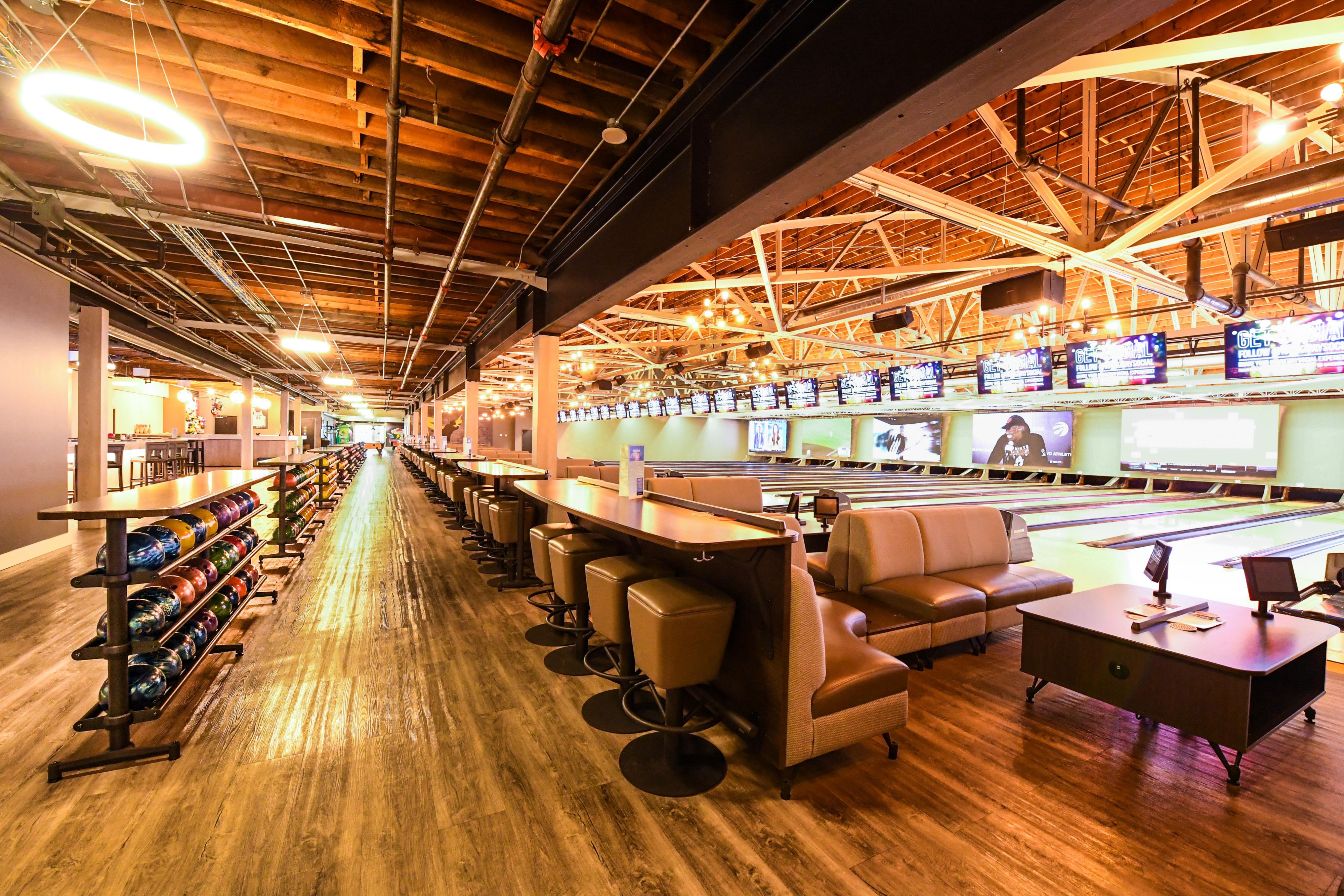 Experience endless fun and flavour at Parkway Social, a huge game zone right onsite! Bowl on 30 modern lanes, sing your heart out with karaoke, challenge friends to laser tag, or enjoy classic and new games in the arcade. Refuel with delicious food and drinks from the bar and restaurant. No travel required – all ages welcome!