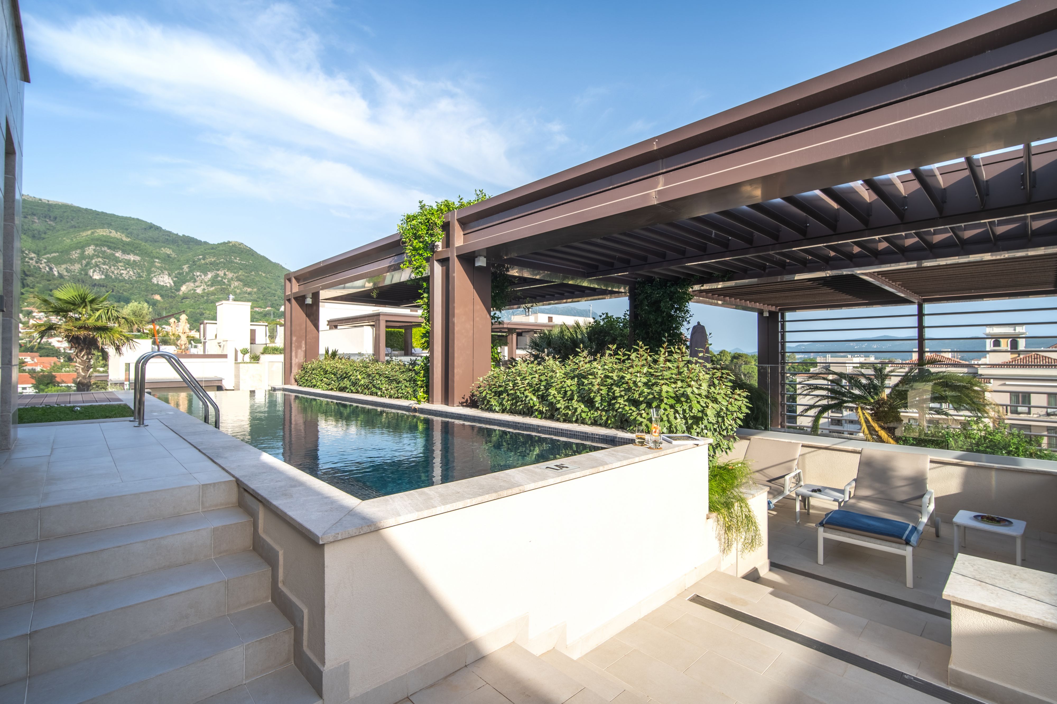 Three-Bedroom Penthouse Baia with Private Pool