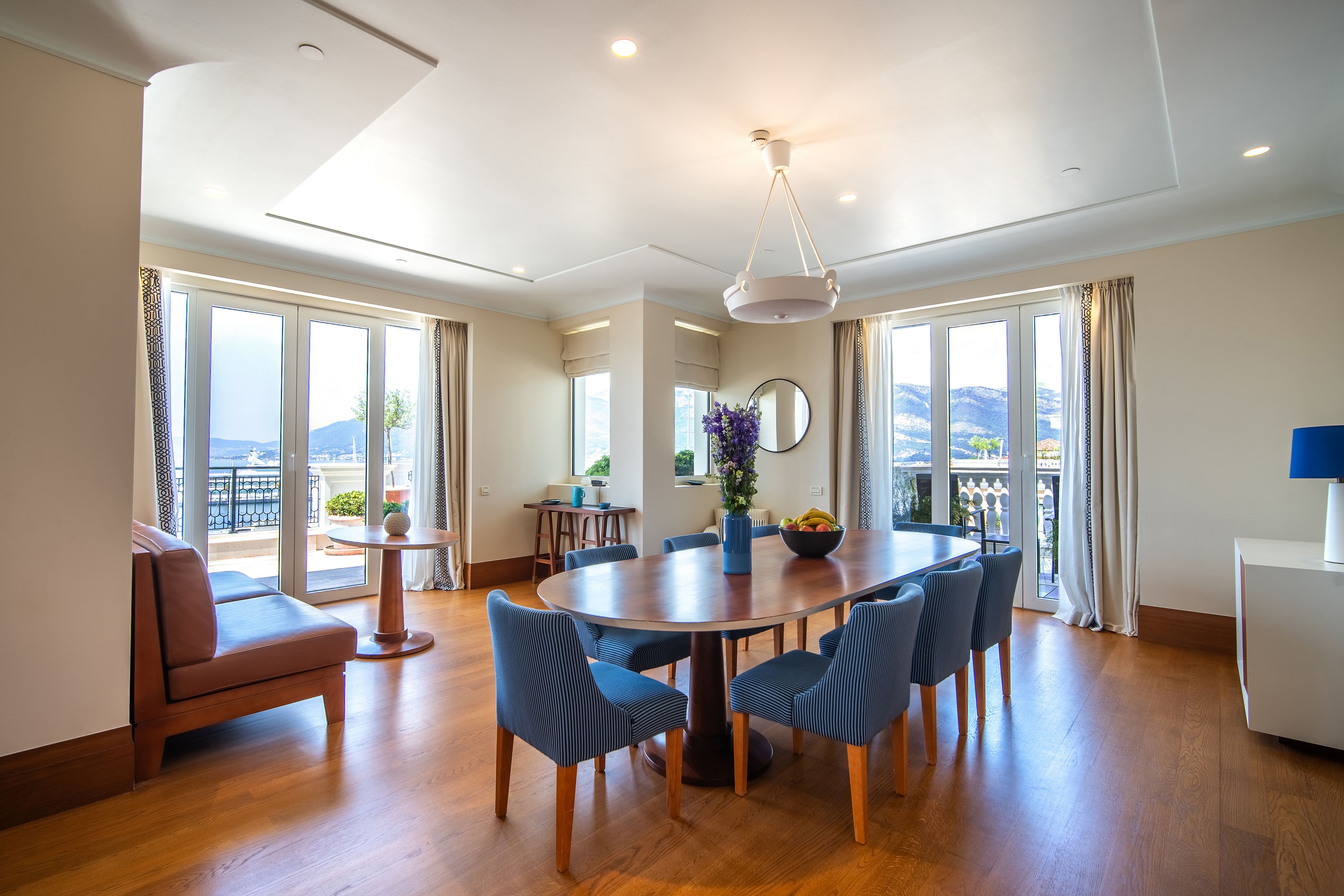 Three-Bedroom Penthouse Venezia Jacuzzi