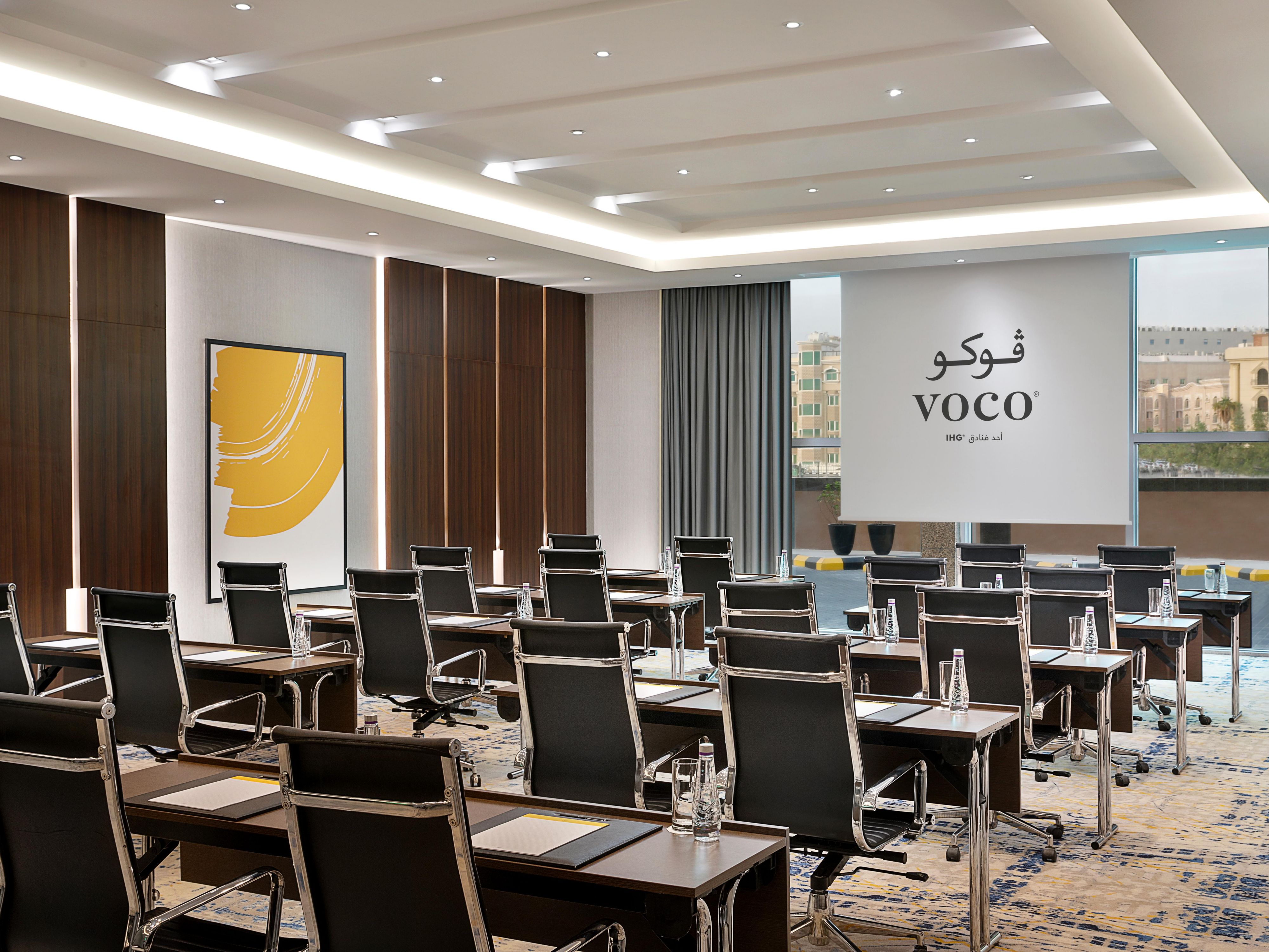 With 11 possible meeting venues, varying between 72 sqm and 727 sqm, we have the perfect venue for almost any kind of meeting, event, or party. During your event, you will enjoy an unparalleled combination of attentive service, delicious coffee breaks and an attentive crew.