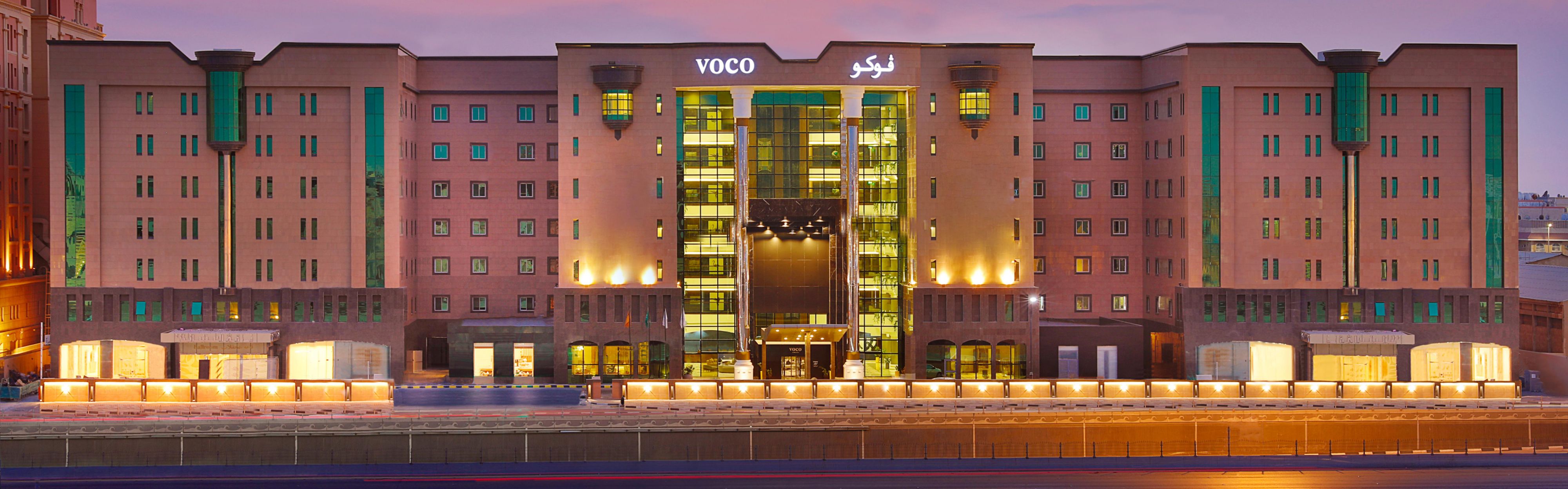 $hotelInfo.mediaDetails.welcomePhotos.primaryPhoto.caption}