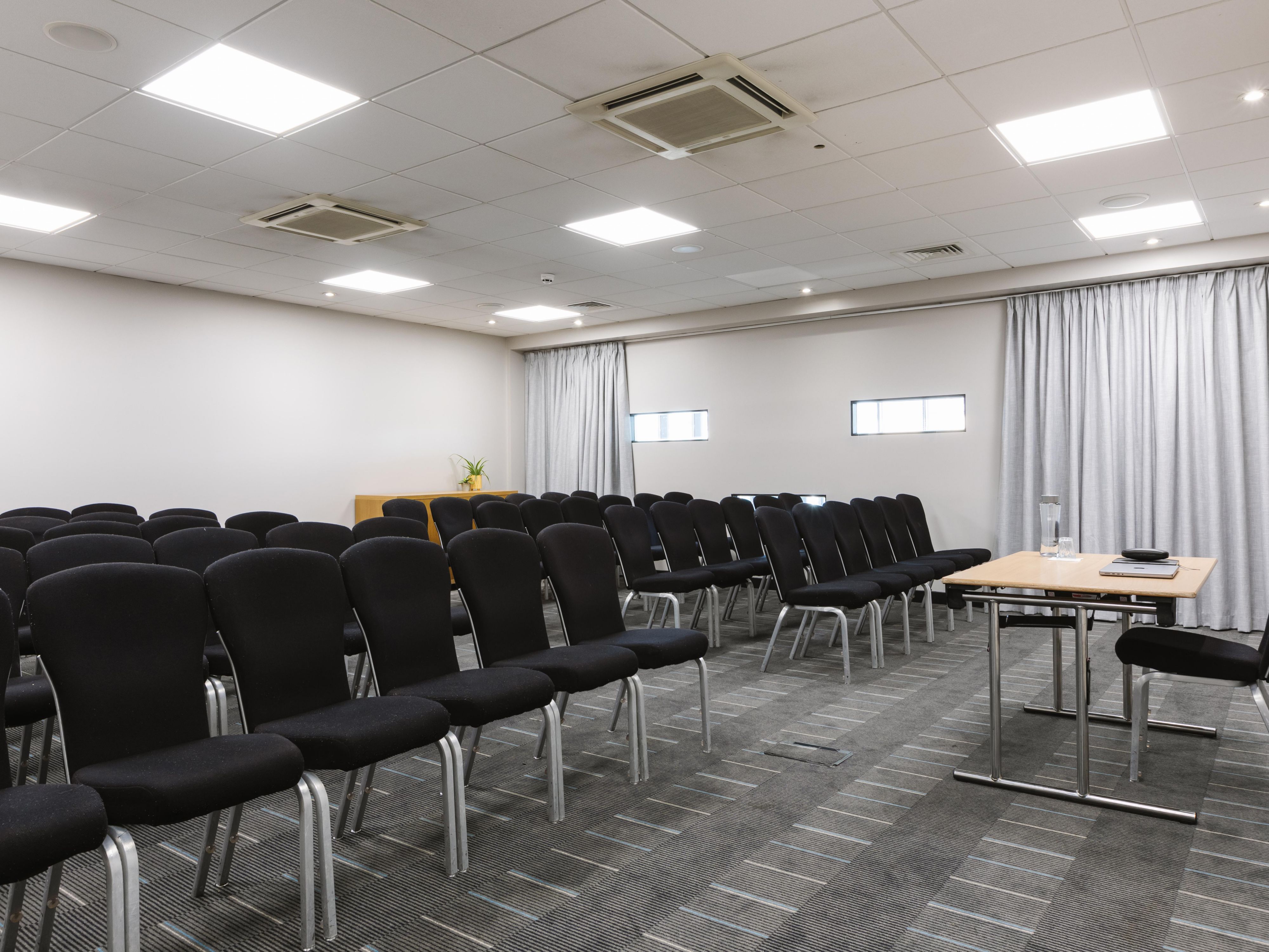 Plan a more sustainable meeting experience at voco Belfast