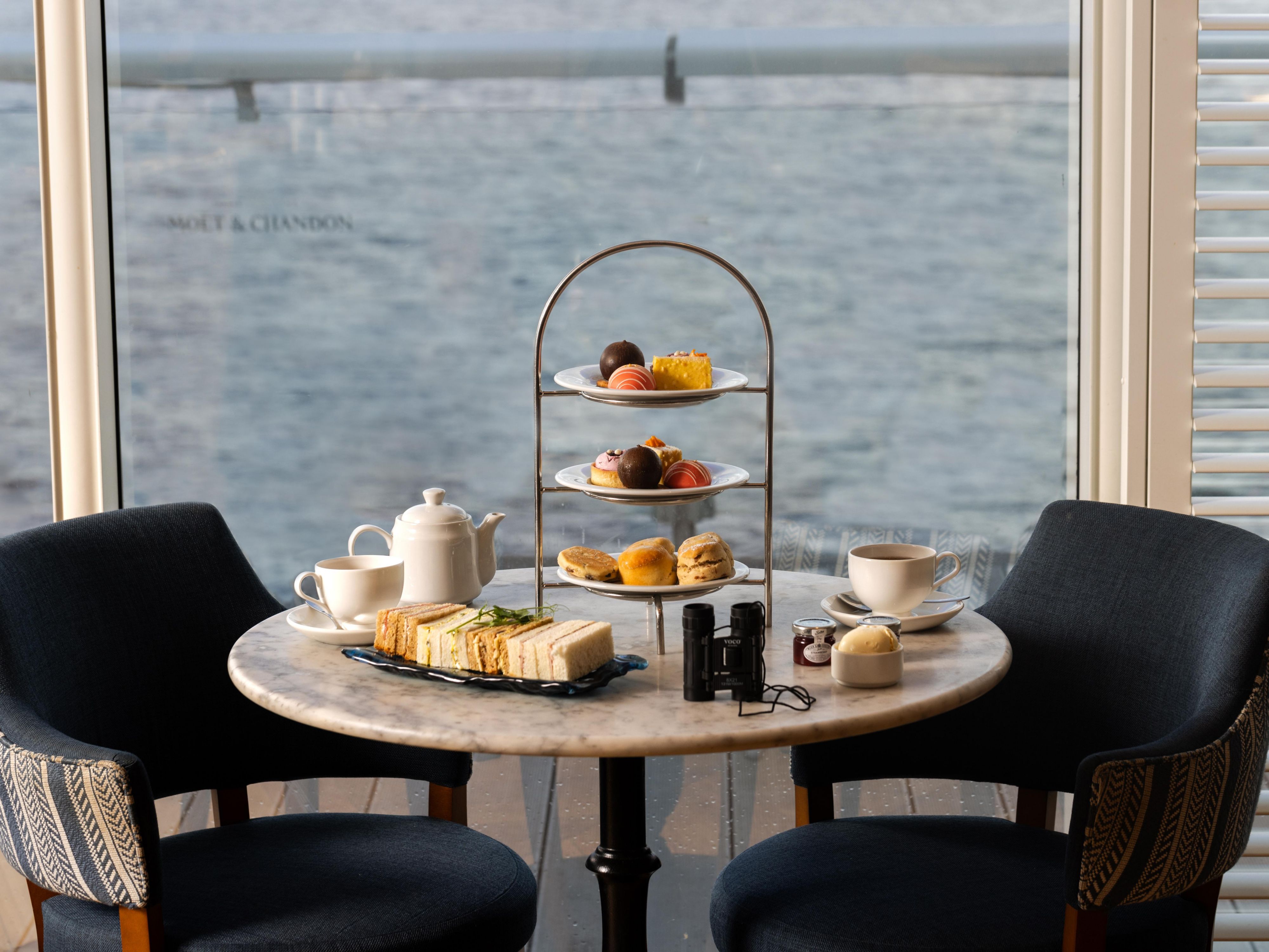 Experience our Bay View Tea, where afternoon tea comes with a view! Enjoy a delightful selection of sandwiches, scones, and sweet treats, paired with Teapigs loose leaf teas. With binoculars and a bay map provided, you can savour each bite while exploring the scenic surroundings.