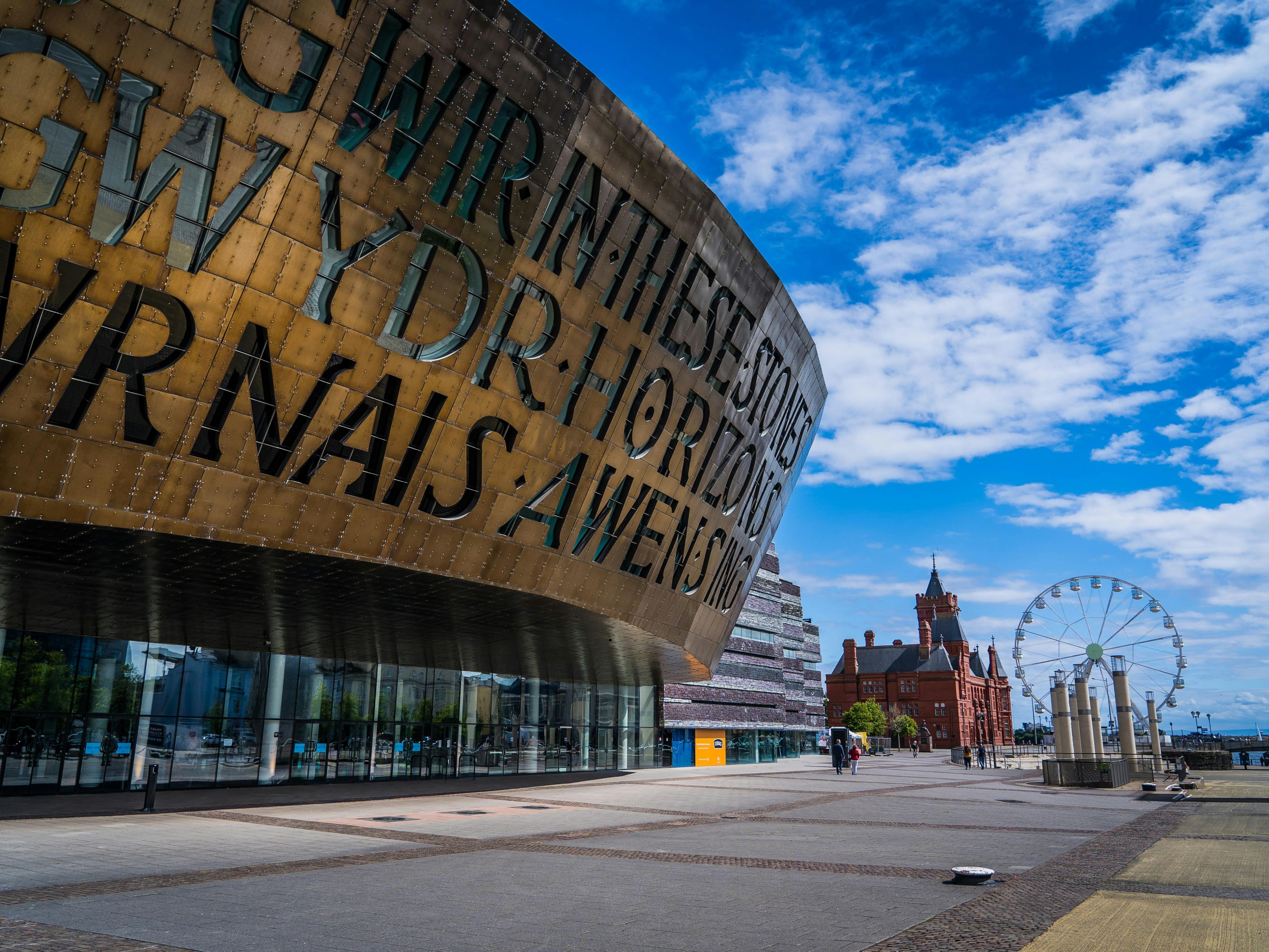 Situated on the Cardiff Bay waterfront, our hotel is perfectly positioned for you to explore the best of Cardiff. Enjoy easy access to the city centre, Principality Stadium, and local attractions. Take a stroll along the vibrant waterfront promenade, engage in exciting water sports, or explore the rich history and culture of the city.
