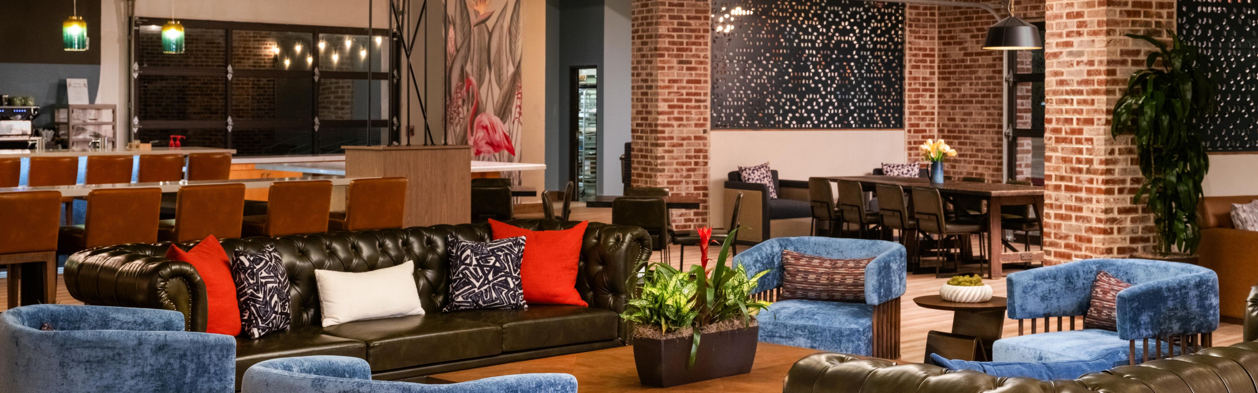 $hotelInfo.mediaDetails.welcomePhotos.primaryPhoto.caption}