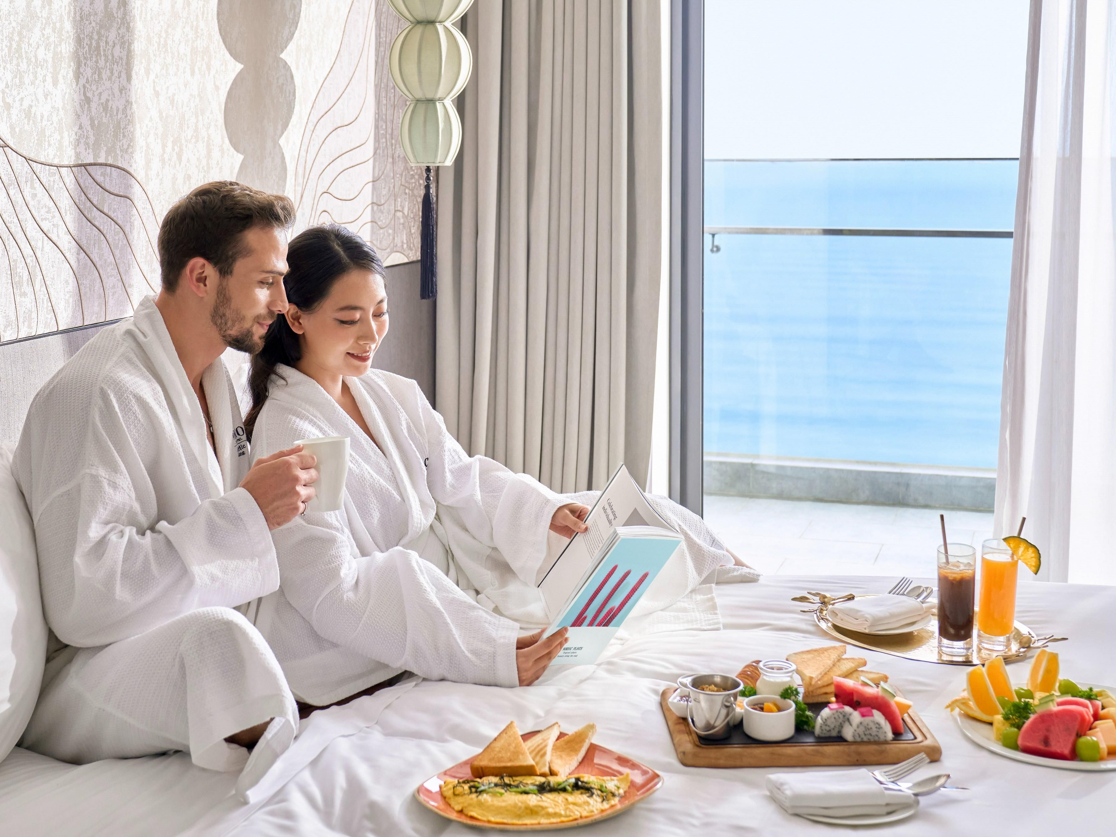 Unwind in 283 modern rooms, including 19 spacious Suites, each with a private balcony overlooking the ocean or city center. Families love our Family Rooms with bunk-beds, while couples savor the generous Deluxe Rooms or Suites designed for indulgent living with a sense of style and comfort.
