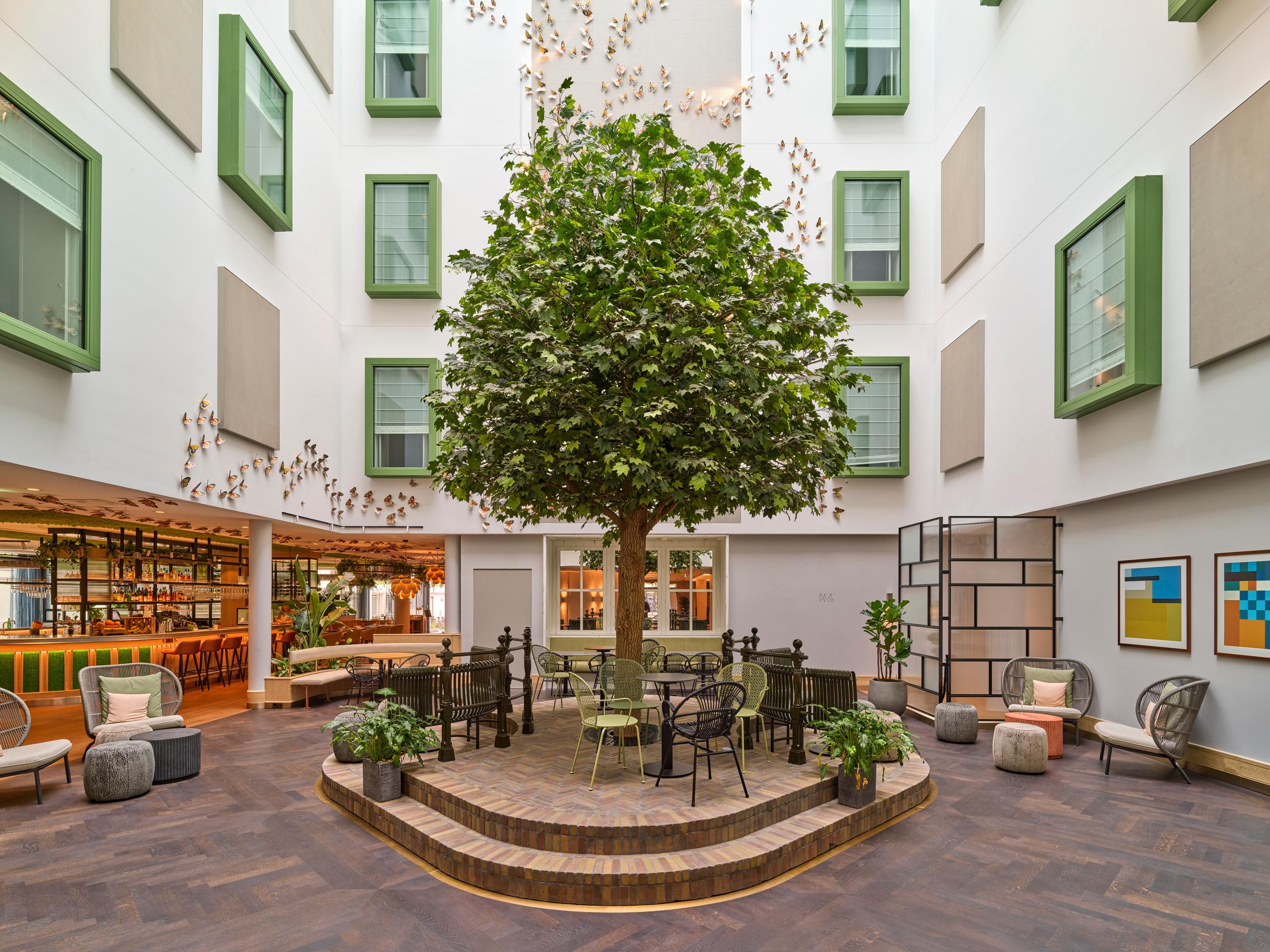 At voco The Hague, we recognise that as a significant player in the hospitality industry, we have a responsibility to both the environment and our surrounding community. Our commitment is to ensure that our business practices contribute to the preservation of the environment, making it sustainable for the benefit of future generations.