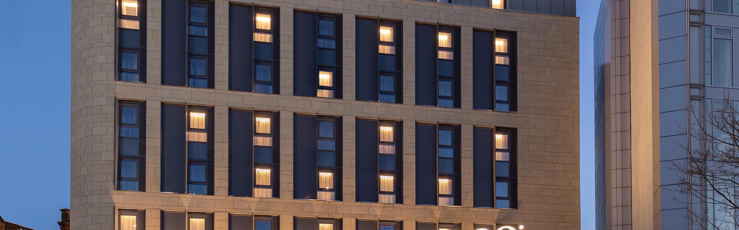 $hotelInfo.mediaDetails.welcomePhotos.primaryPhoto.caption}