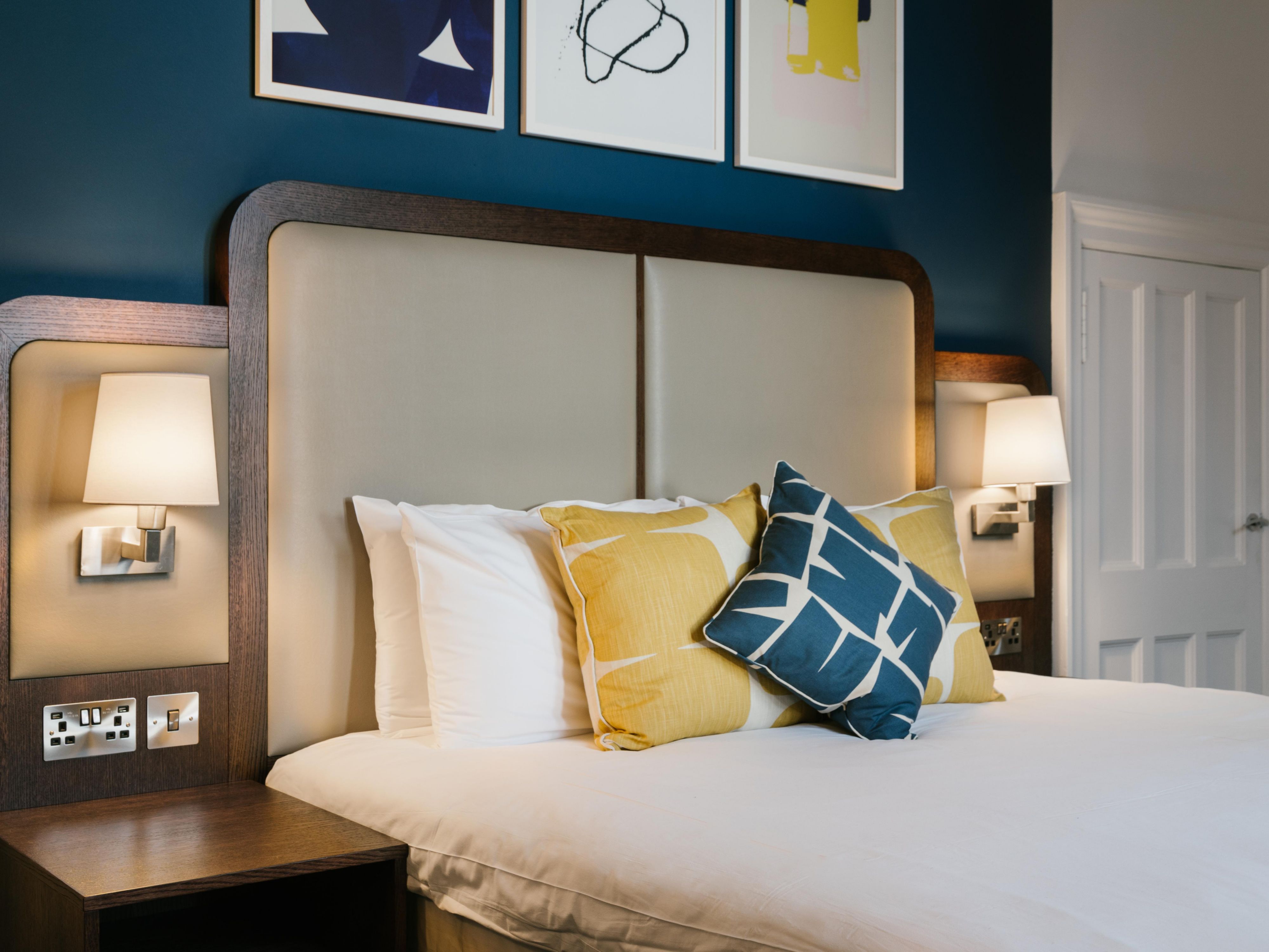 During your stay with us, you'll notice small changes to make your stay more sustainable. At voco hotels, we take a 'step-by-step' approach to sustainability, embracing innovation and commitment. From aerated shower heads to local initiatives, each small effort contributes to our collective goal. 