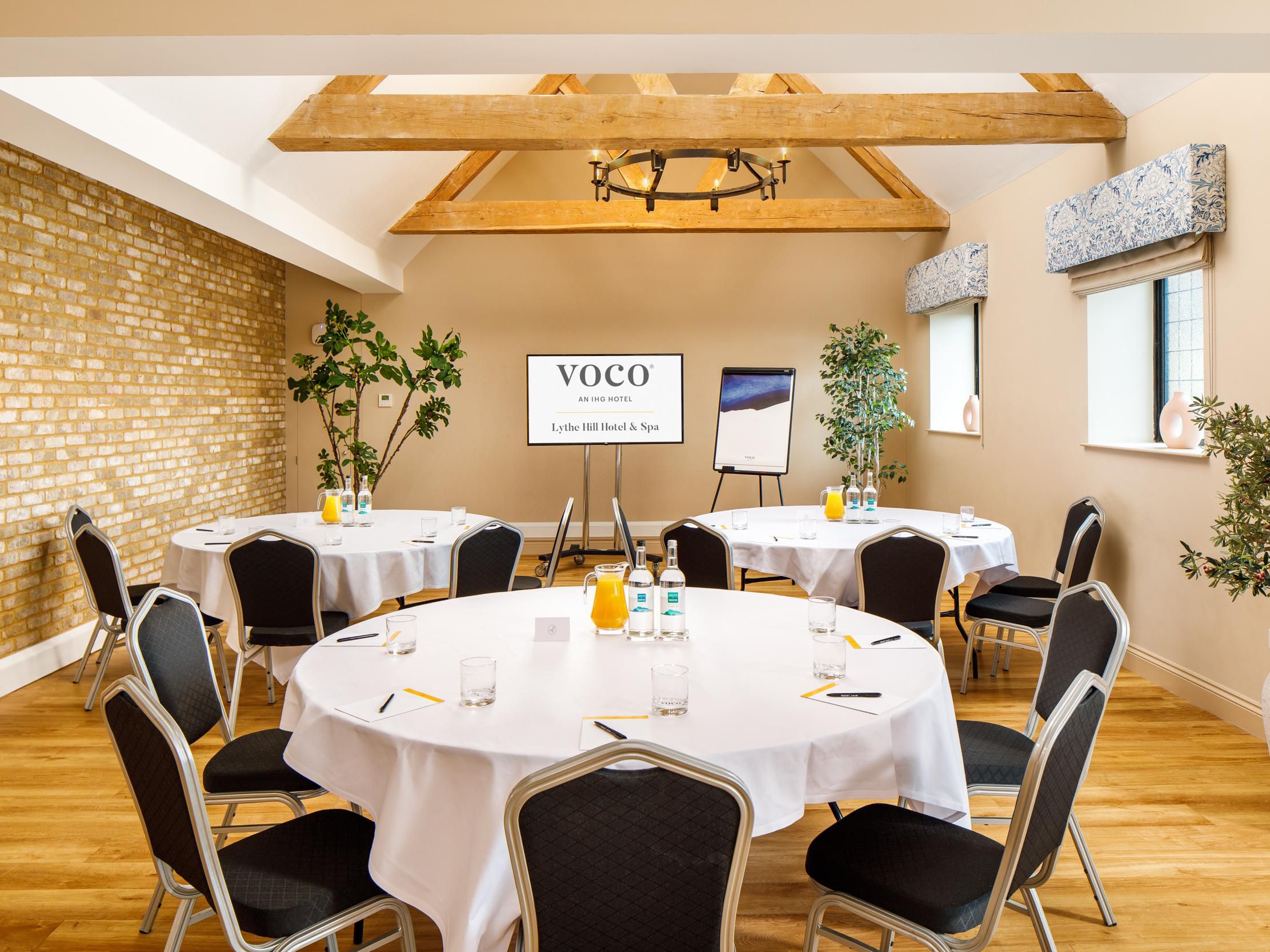 Located just an hour away from London, we offer 6 flexible function spaces from board meetings of 10 to conference and events for up to 200, our event planners will take care of all the details of your meeting, conference or team building event. 