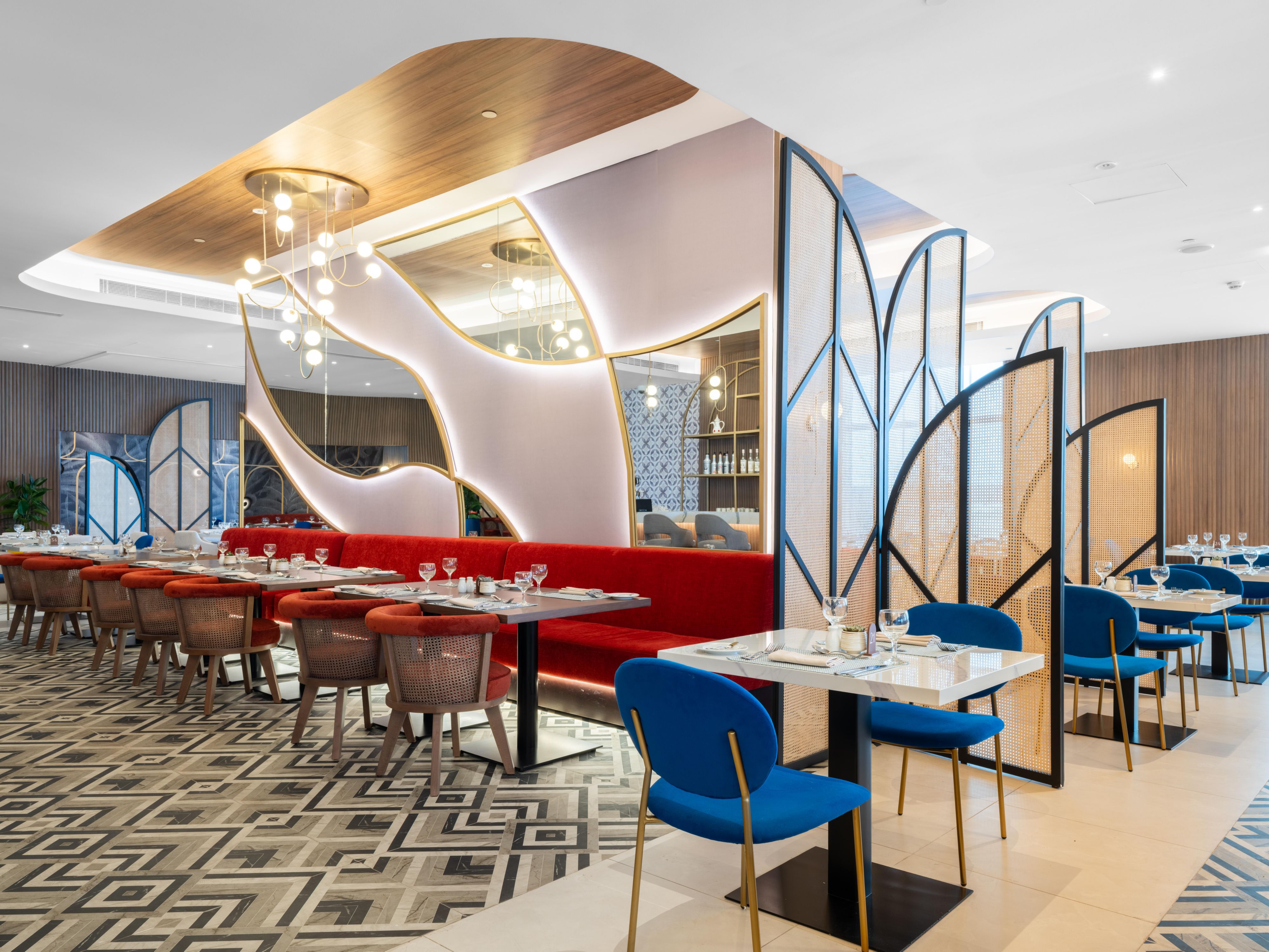 Dining Experiences to Delight
Voco Jeddah Gate offers a diverse culinary experience with unique dining options. Explore a range of flavors, from traditional Middle Eastern cuisine to casual bites. Enjoy a relaxing atmosphere at Ora Lobby Lounge or savor the bold flavors of Mayara – every dining experience is designed to be memorable.