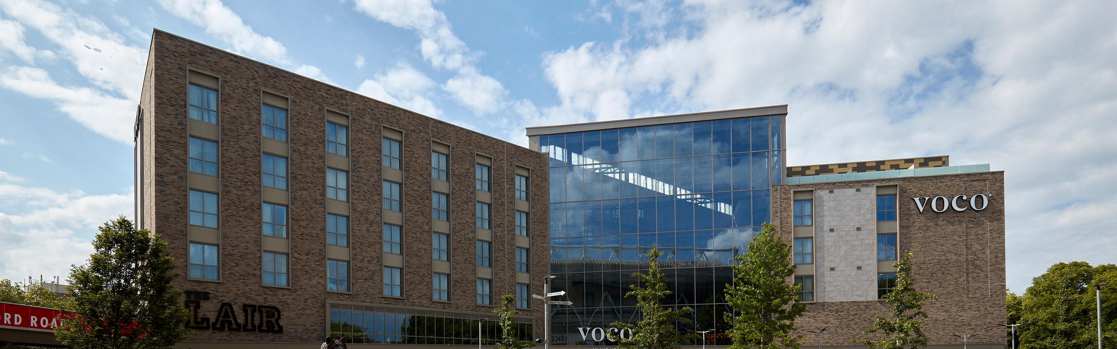 $hotelInfo.mediaDetails.welcomePhotos.primaryPhoto.caption}