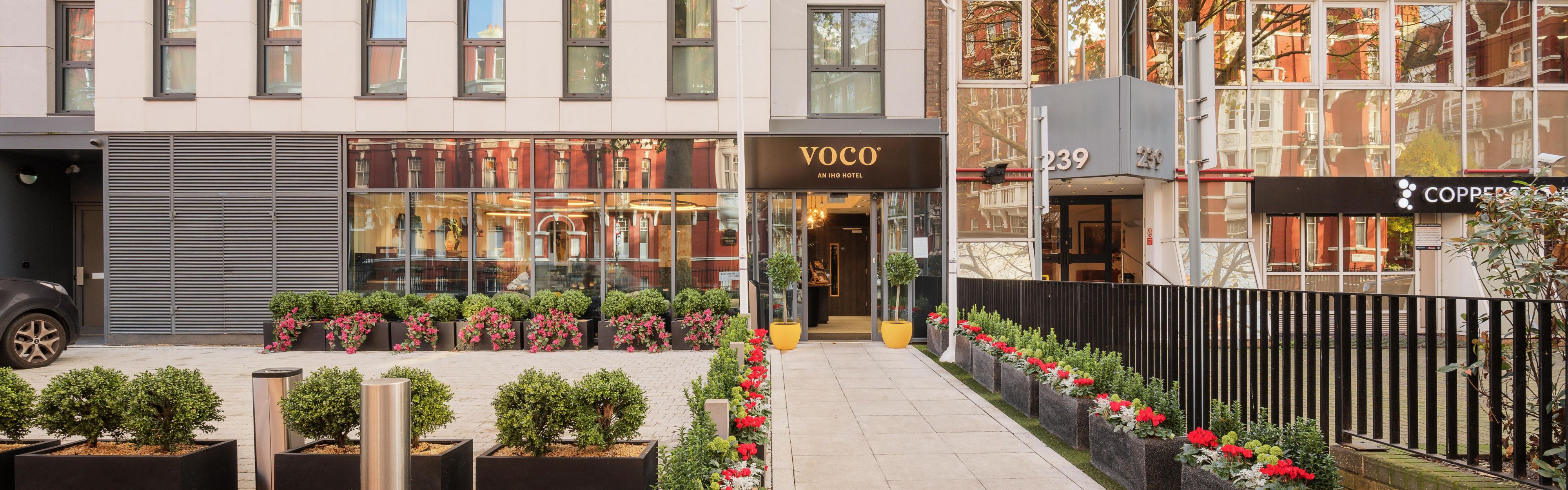 $hotelInfo.mediaDetails.welcomePhotos.primaryPhoto.caption}