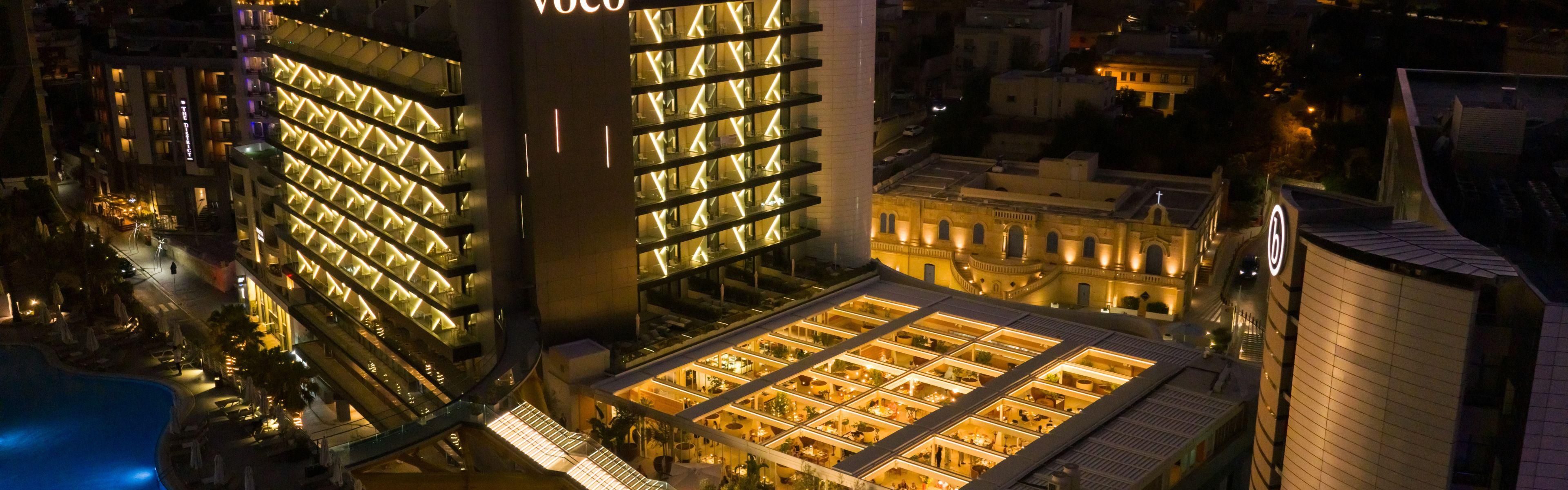 $hotelInfo.mediaDetails.welcomePhotos.primaryPhoto.caption}