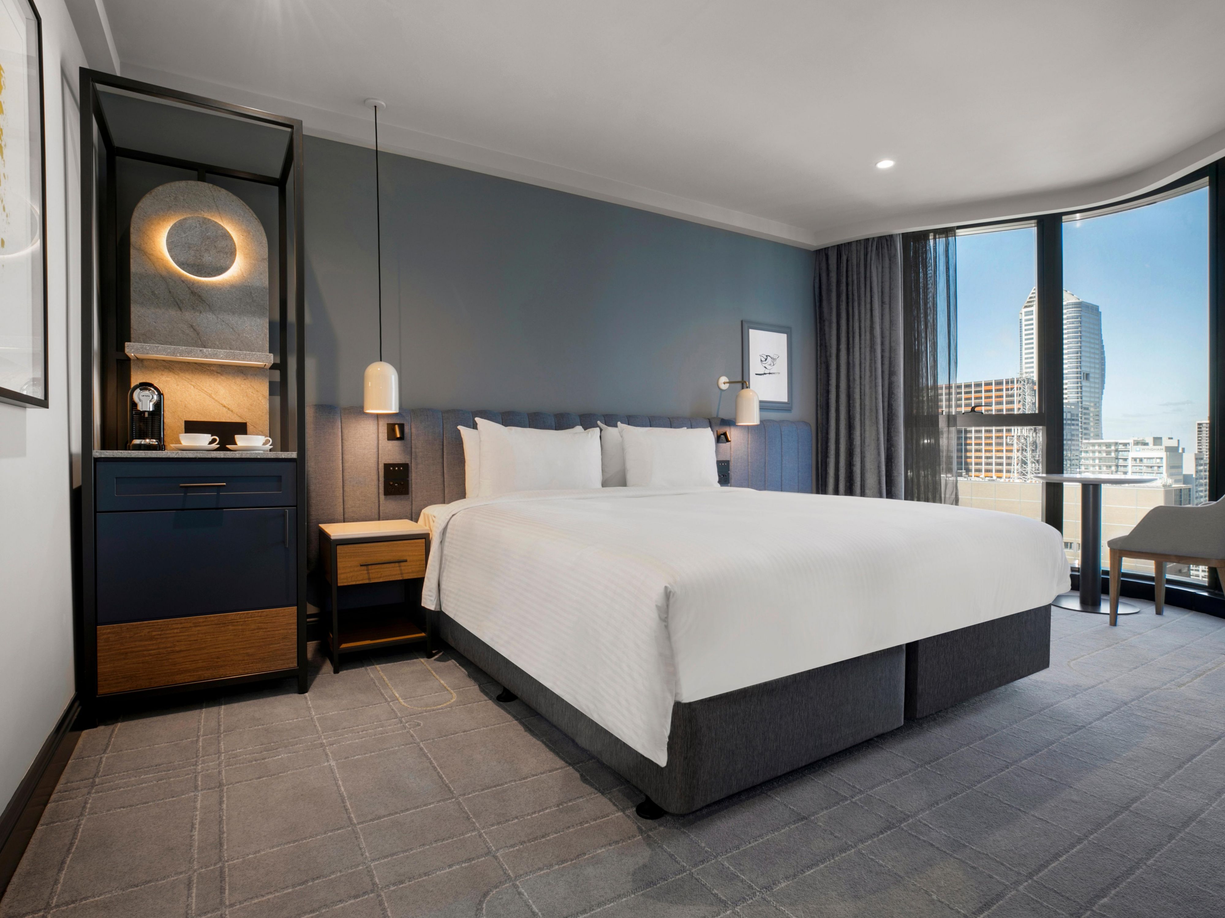 King Bed Premium Bath Room