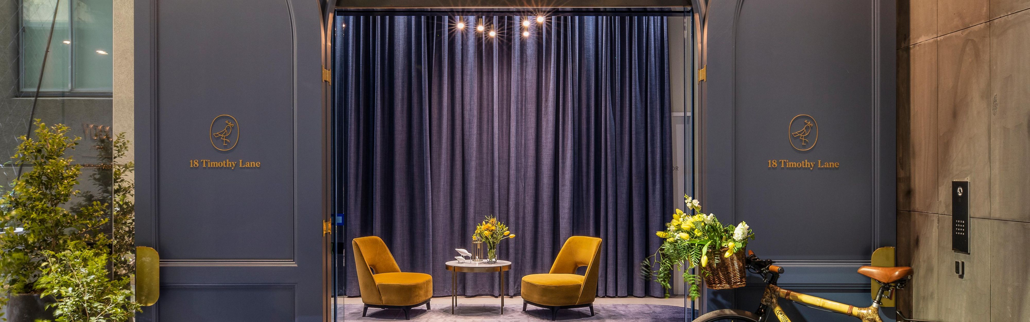 $hotelInfo.mediaDetails.welcomePhotos.primaryPhoto.caption}