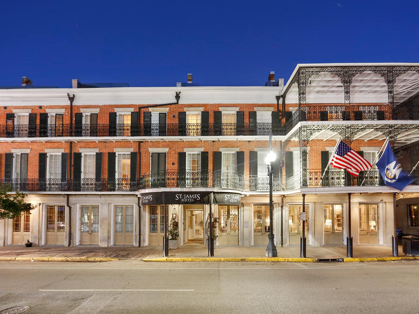 Stay steps from New Orleans’ iconic French Quarter, only three blocks from voco St. James Hotel. Immerse yourself in historic streets, vibrant music, and world-famous cuisine, all within easy walking distance.