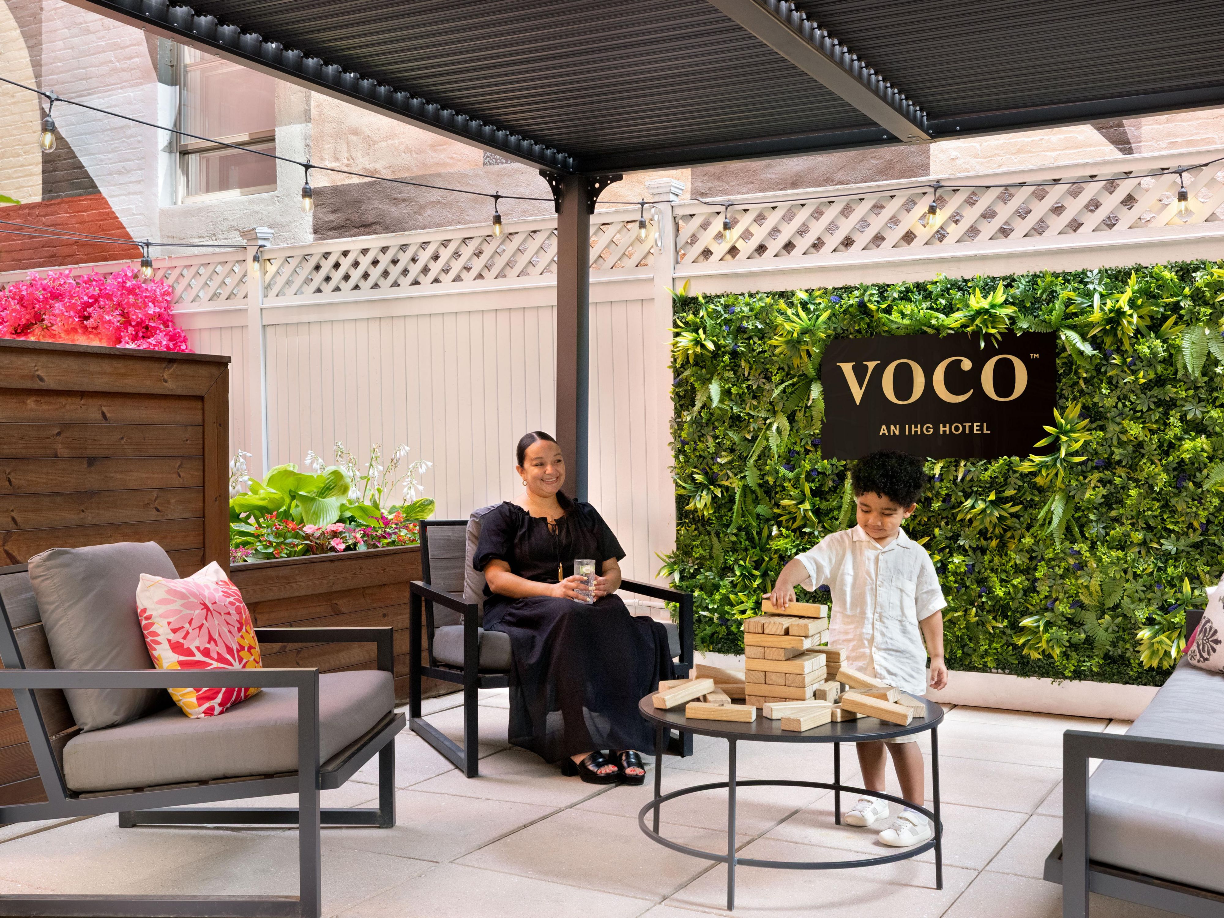 As part of the IHG Green Engage system, we’re committed to sustainability with eco-friendly initiatives that reduce energy, water, and waste. From energy-efficient lighting and water refill stations throughout the hotel to eco-conscious amenities, we’re dedicated to minimizing our environmental impact while ensuring exceptional comfort.