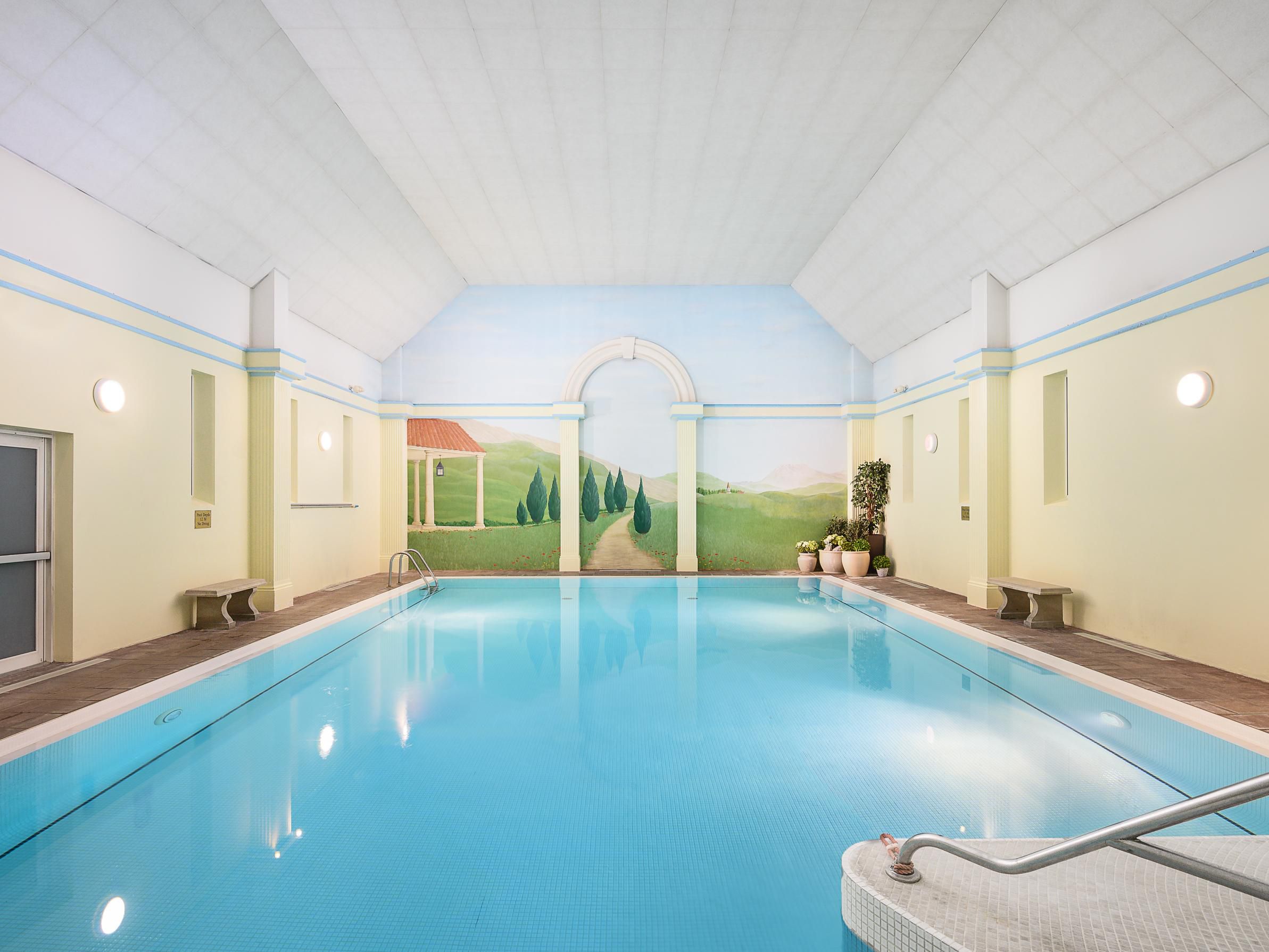 At Spires Leisure Club and Spa, we believe in taking care of your body as well as your mind. Our gym offers a range of cardio and weight equipment to help you achieve your fitness goals, while our luxurious pool, sauna and steam room provide a relaxing escape. Enjoy a relaxing spa treatment, including facials, massages, manicures and pedicures.