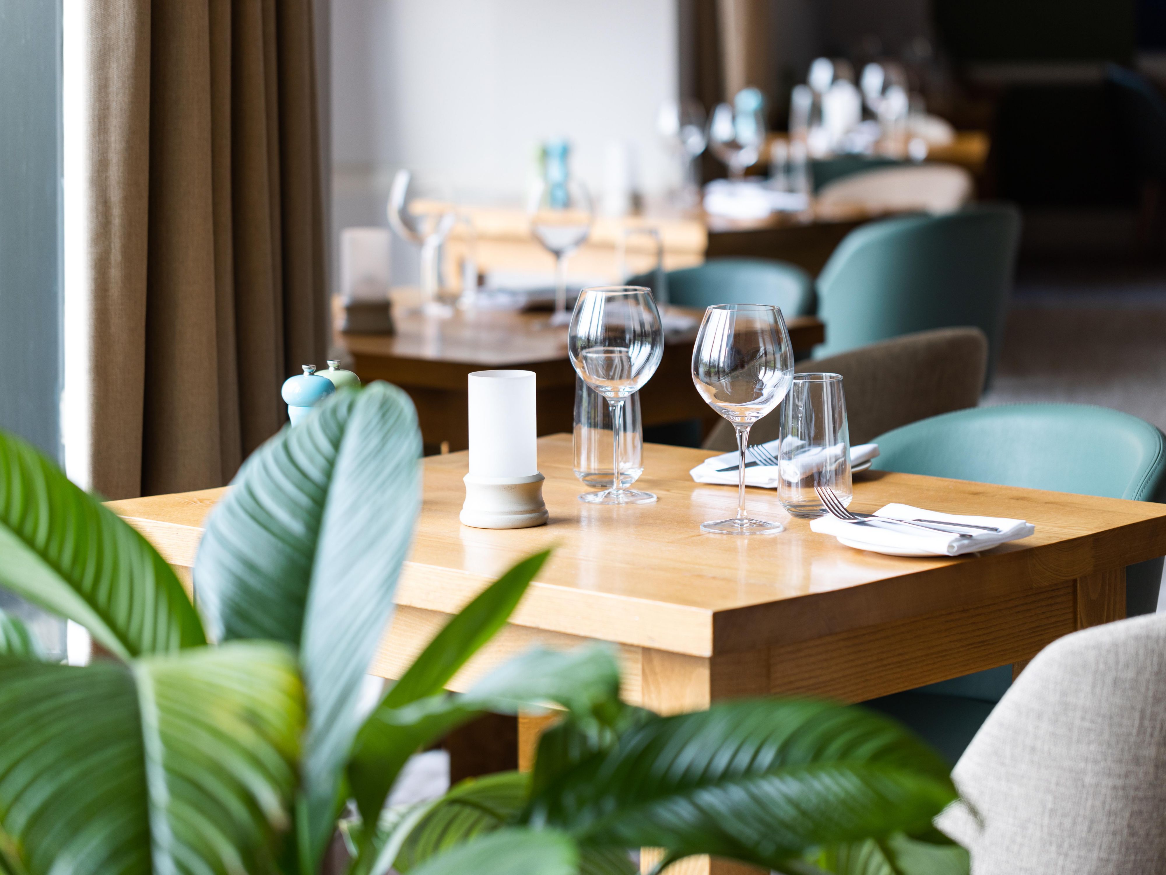 Discover gifts that will never go out of style, from overnight stays to dining experiences. Give someone special a luxury gift experience from our specially curated selection of gift vouchers.