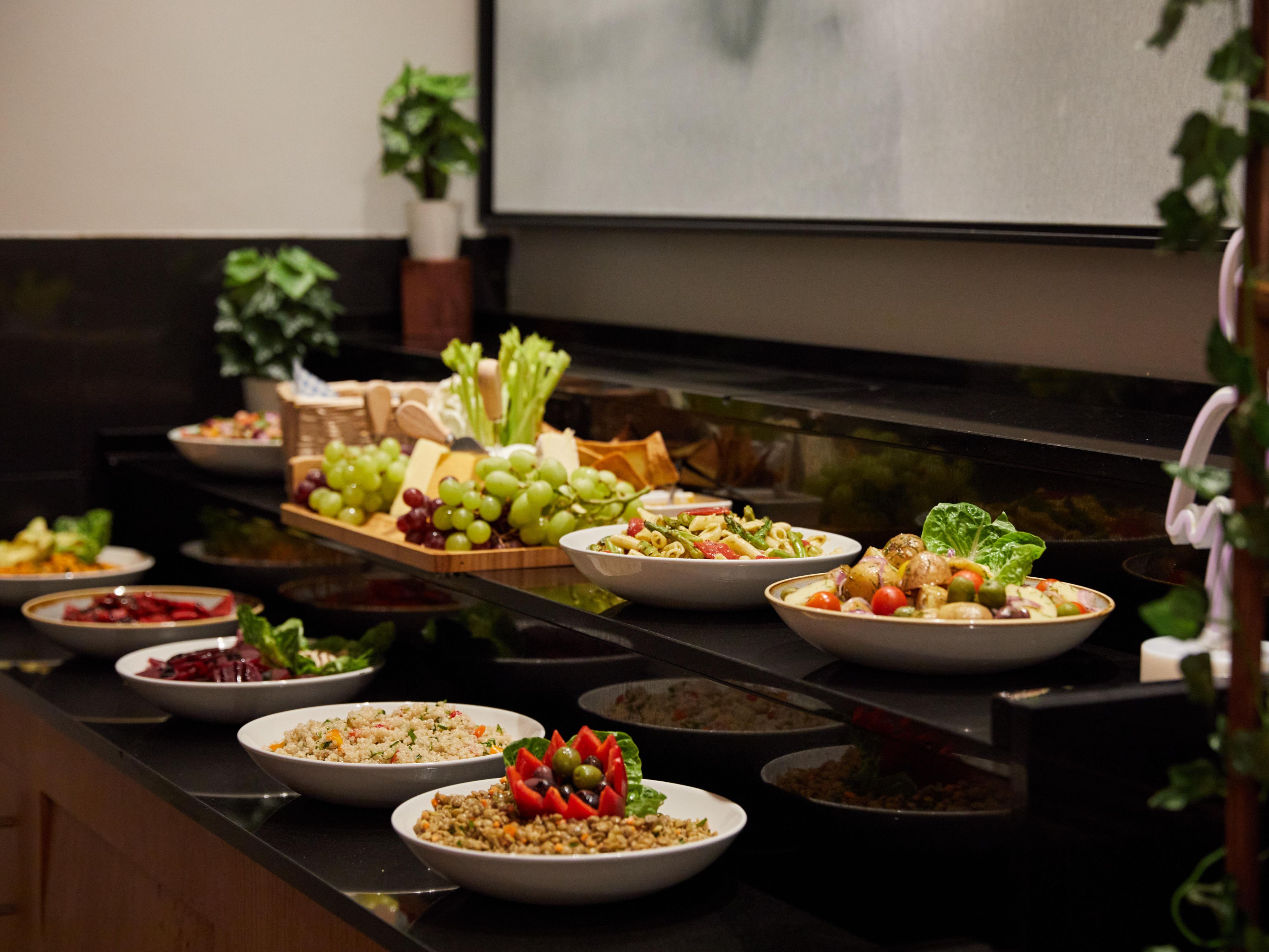 Our expert culinary team at voco Oxford Thames are dedicated to making your event unforgettable with bespoke catering options. From intimate dinners to grand receptions, we provide tailored menus featuring local and seasonal ingredients.